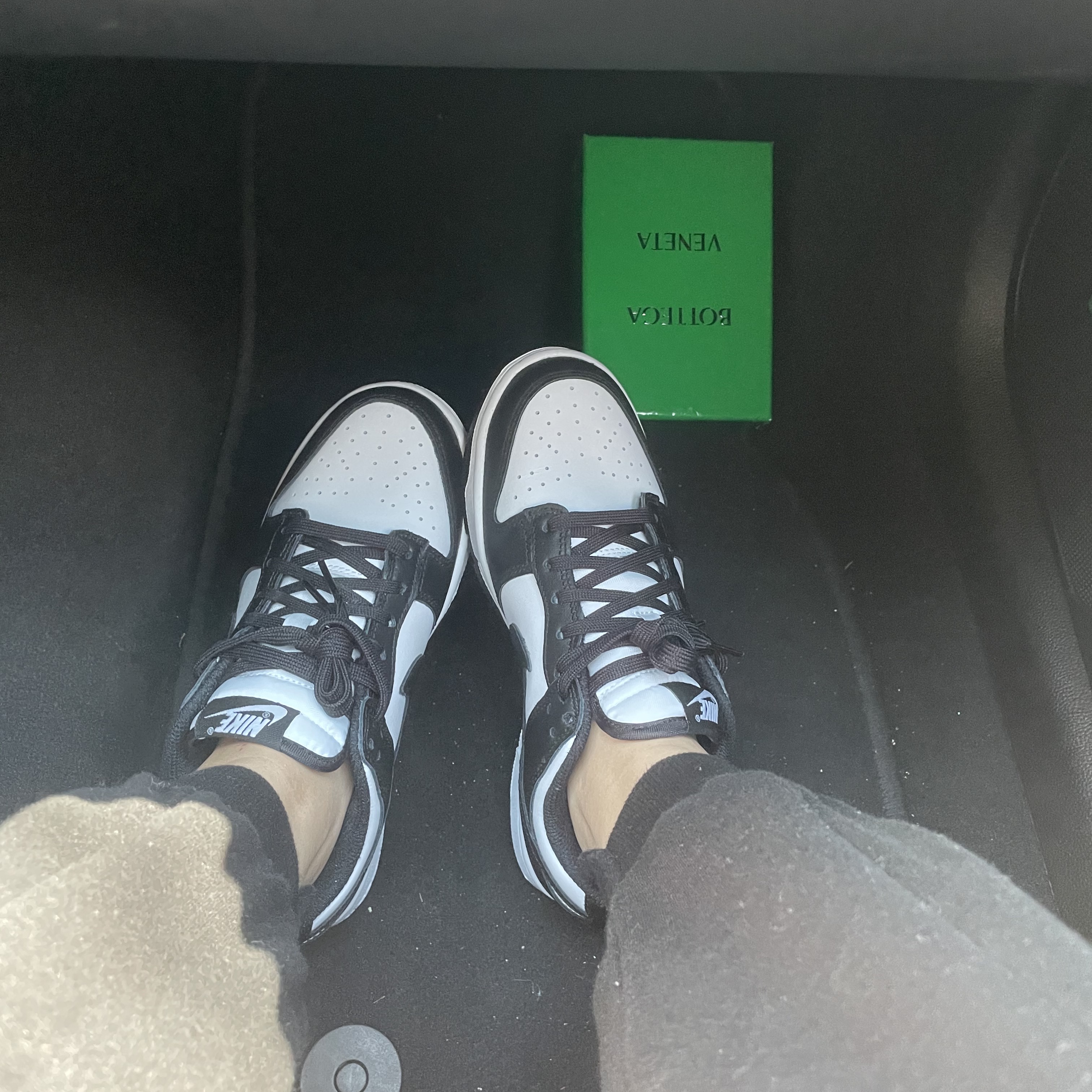 (W) Nike Dunk Low Black 착용 스타일