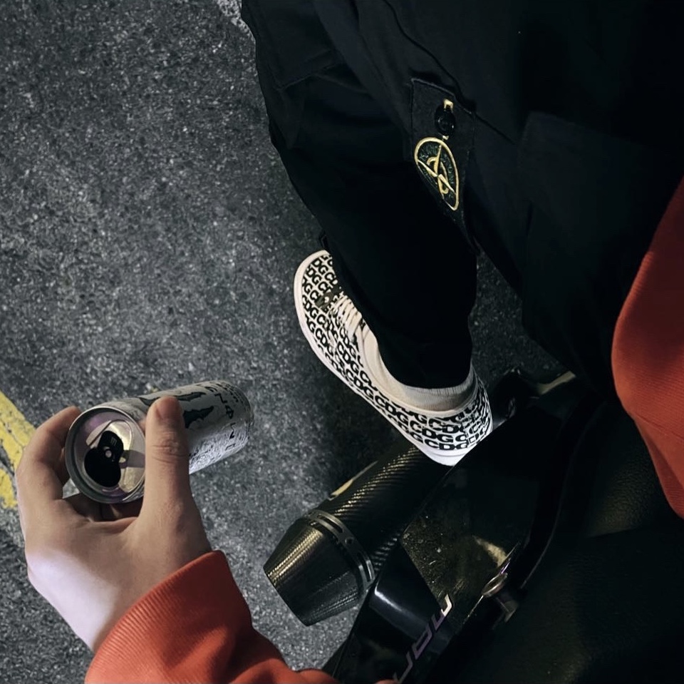 Vans Vault x CDG OG Authentic LX White Black 착용 스타일