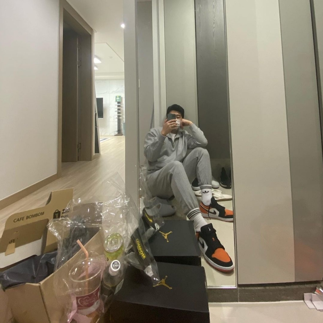 Jordan 1 Low Shattered Backboard 착용 스타일