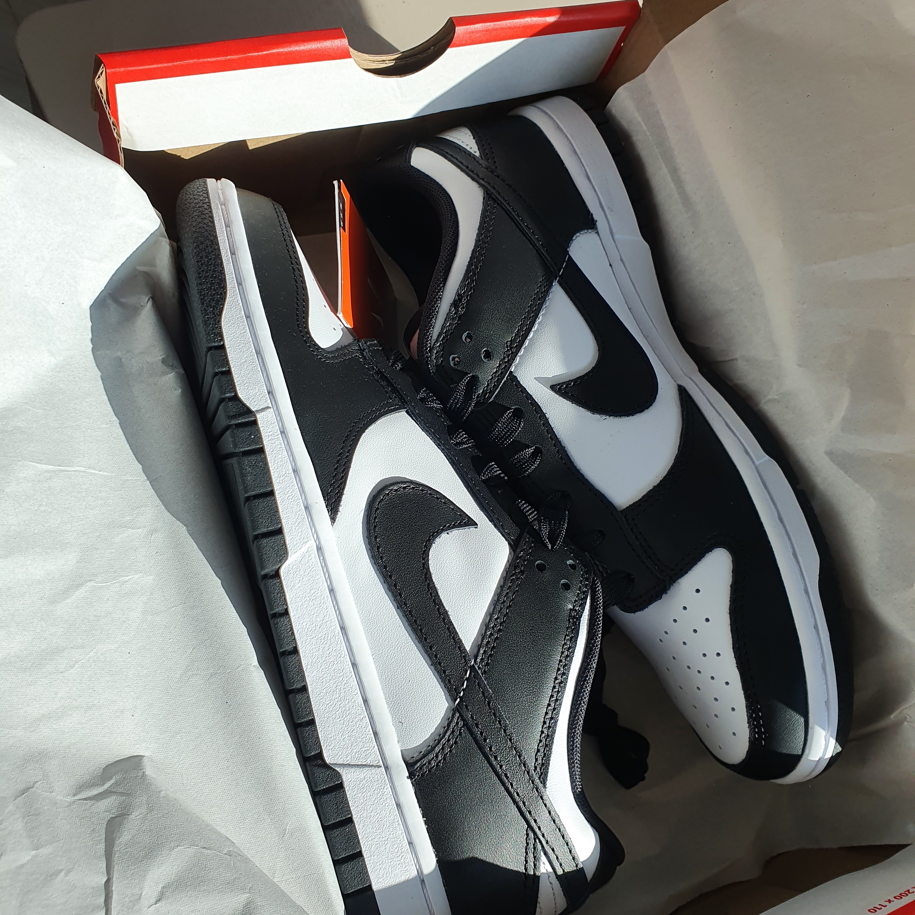 Nike Dunk Low Retro Black 착용 스타일 - 1