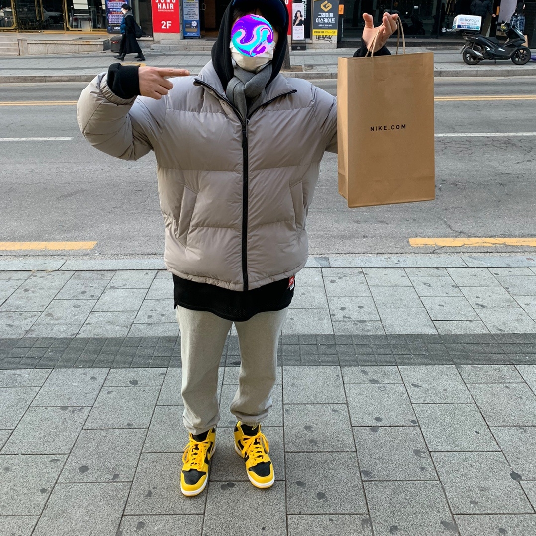 Nike Dunk High SP Varsity Maize 착용 스타일