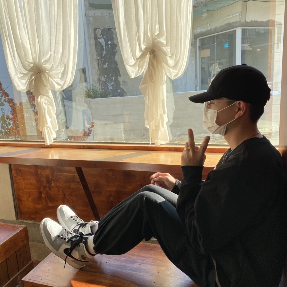 KREAM 프로필 이미지