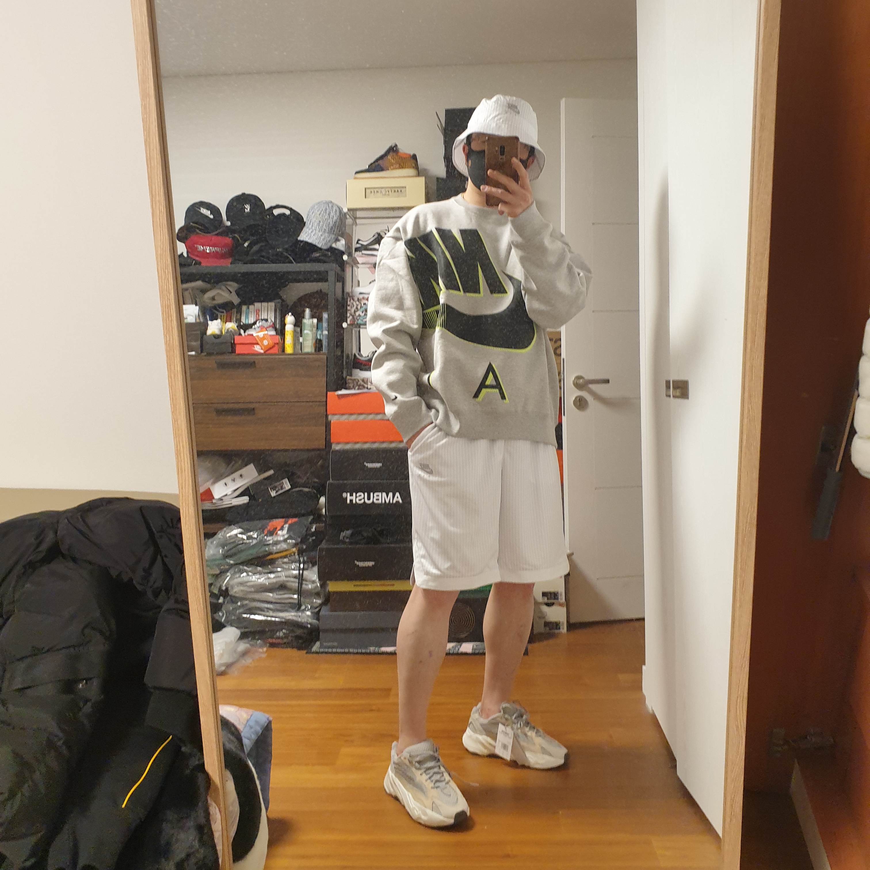Nike x Kim Jones Bucket Hat White, Nike x Kim Jones Mesh Shorts White - Asia 착용 스타일 - 1