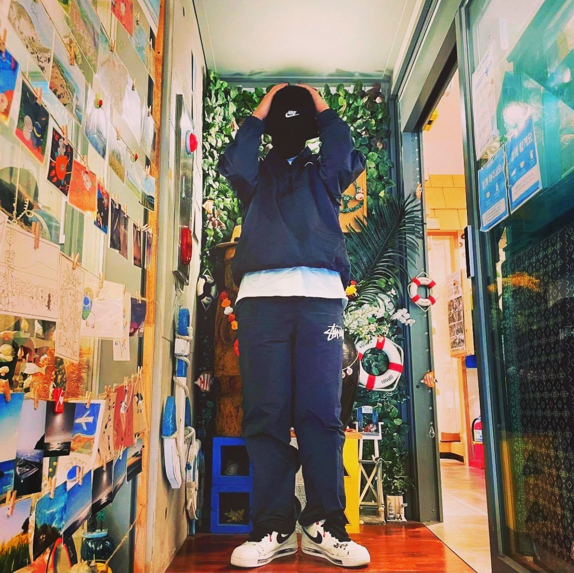 Nike x Peaceminusone Air Force 1 Low Para-Noise 2.0, Nike x Stussy Windrunner Jacket Off Noir 착용 스타일