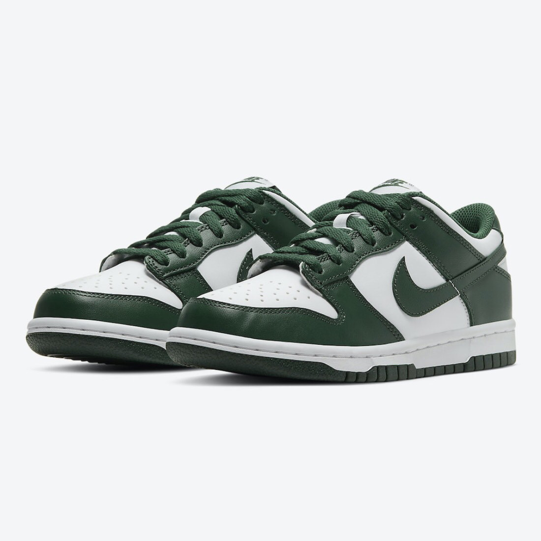 Nike Dunk Low Retro Varsity Green, Nike Dunk High SP Spartan Green 착용 스타일 - 2