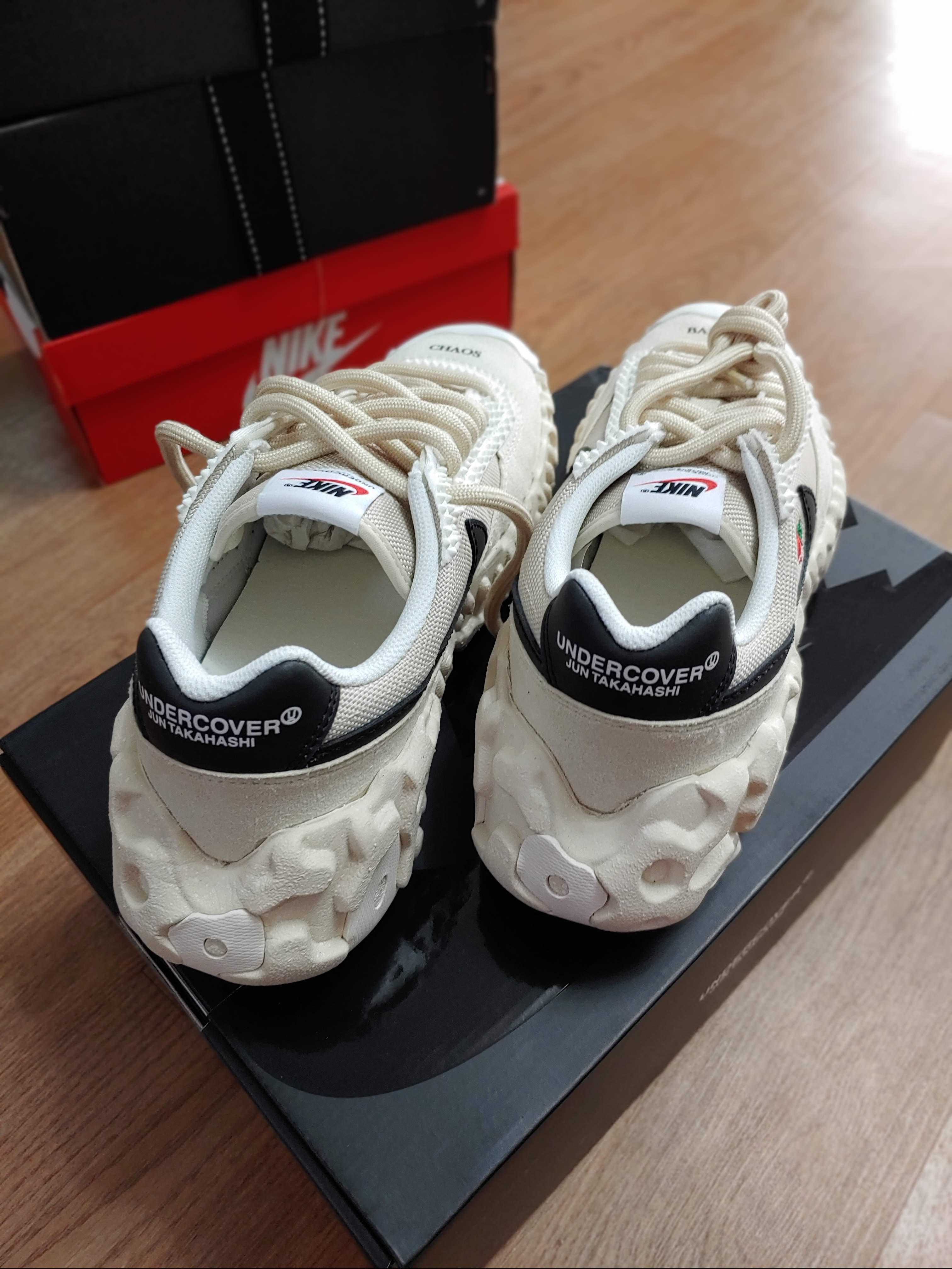 Nike x Undercover Overbreak SP Overcast 착용 스타일 - 3