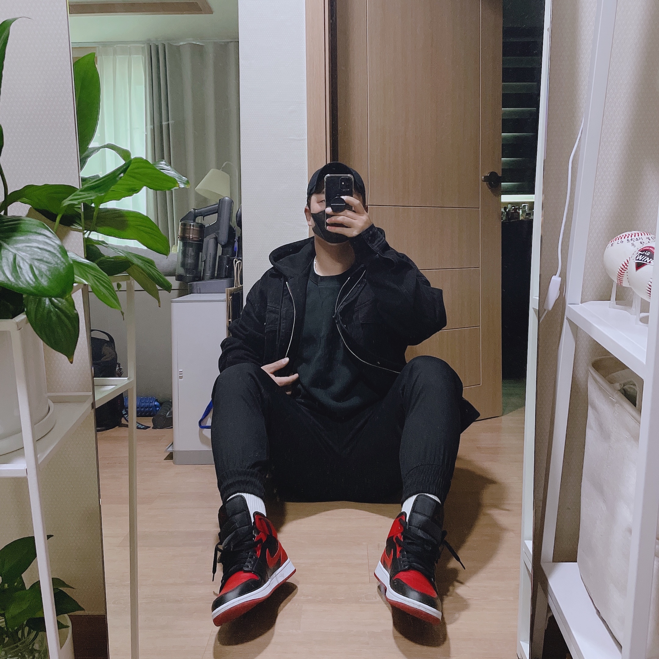 Jordan 1 Mid Bred Banned 2020 착용 스타일 - 2