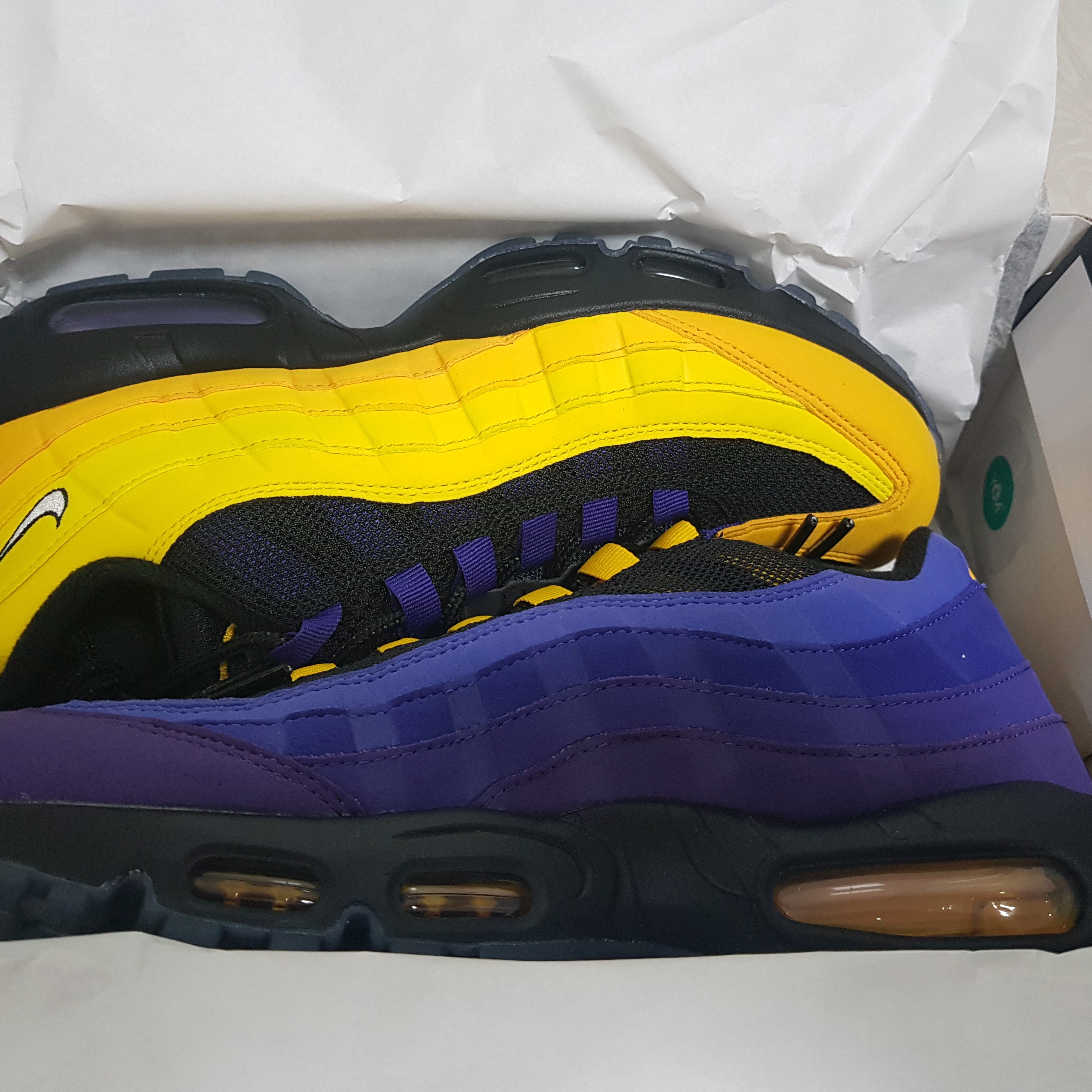 Nike Air Max 95 NRG LeBron Lakers Home Team 착용 스타일 - 1