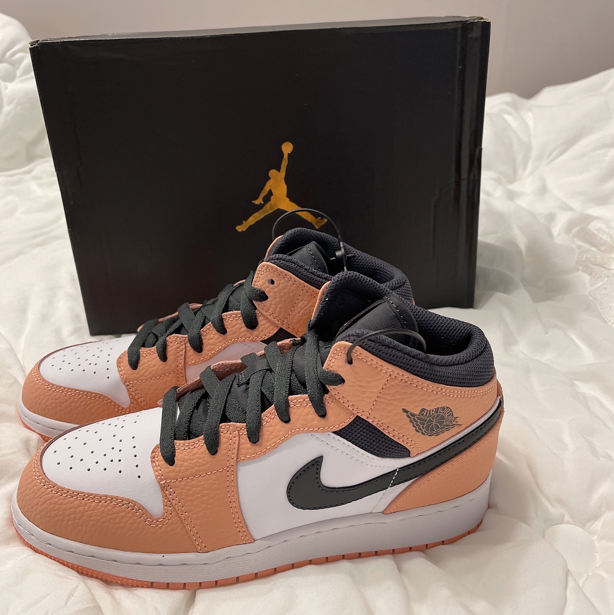 (GS) Jordan 1 Mid Pink Quartz 착용 스타일 - 2