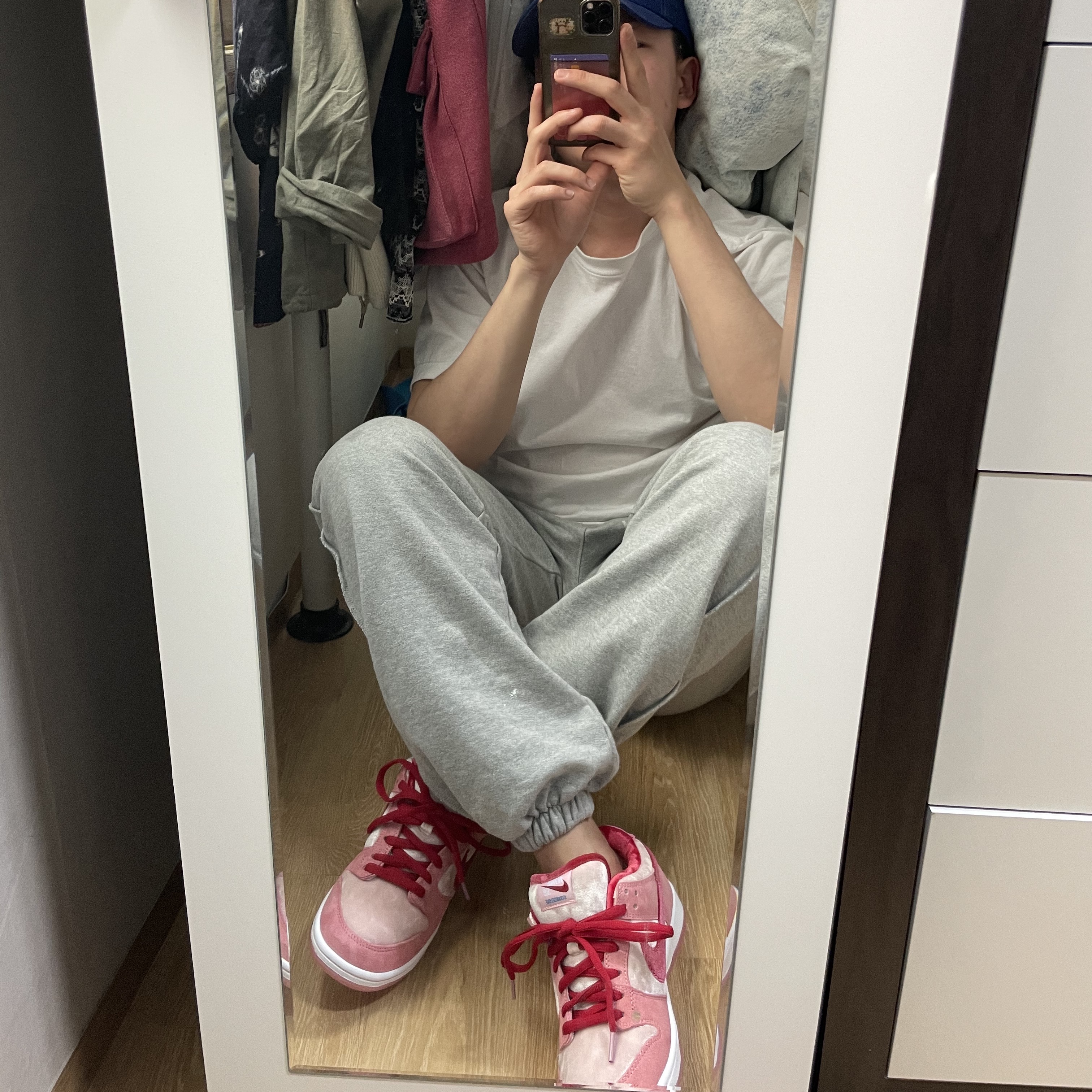 Nike x StrangeLove SB Dunk Low Pink (Regular Box) 착용 스타일