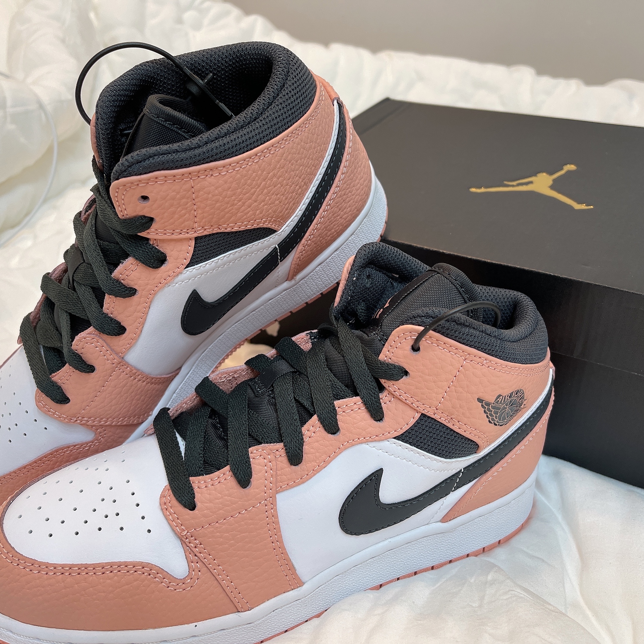 (GS) Jordan 1 Mid Pink Quartz 착용 스타일 - 3