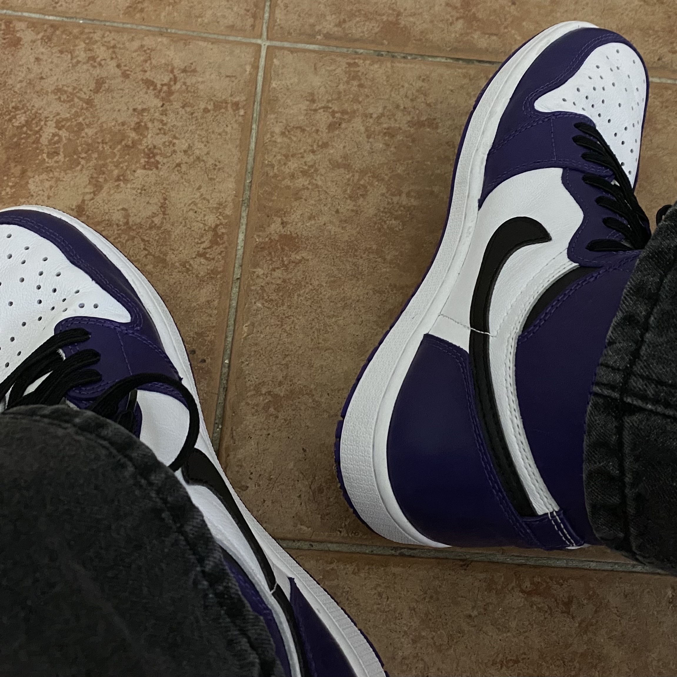 Jordan 1 Retro High OG Court Purple 2020 착용 스타일 - 2