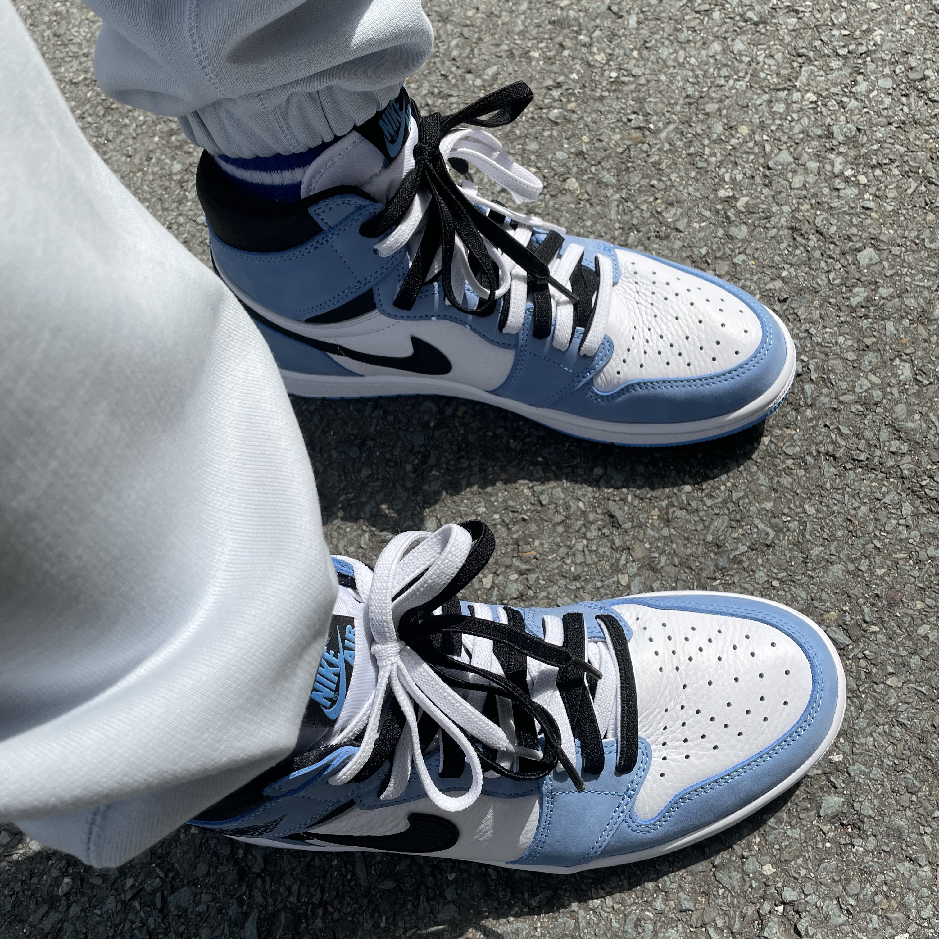 Jordan 1 Retro High OG University Blue, Nike x Off-White NRG RU Hoodie 착용 스타일 - 4