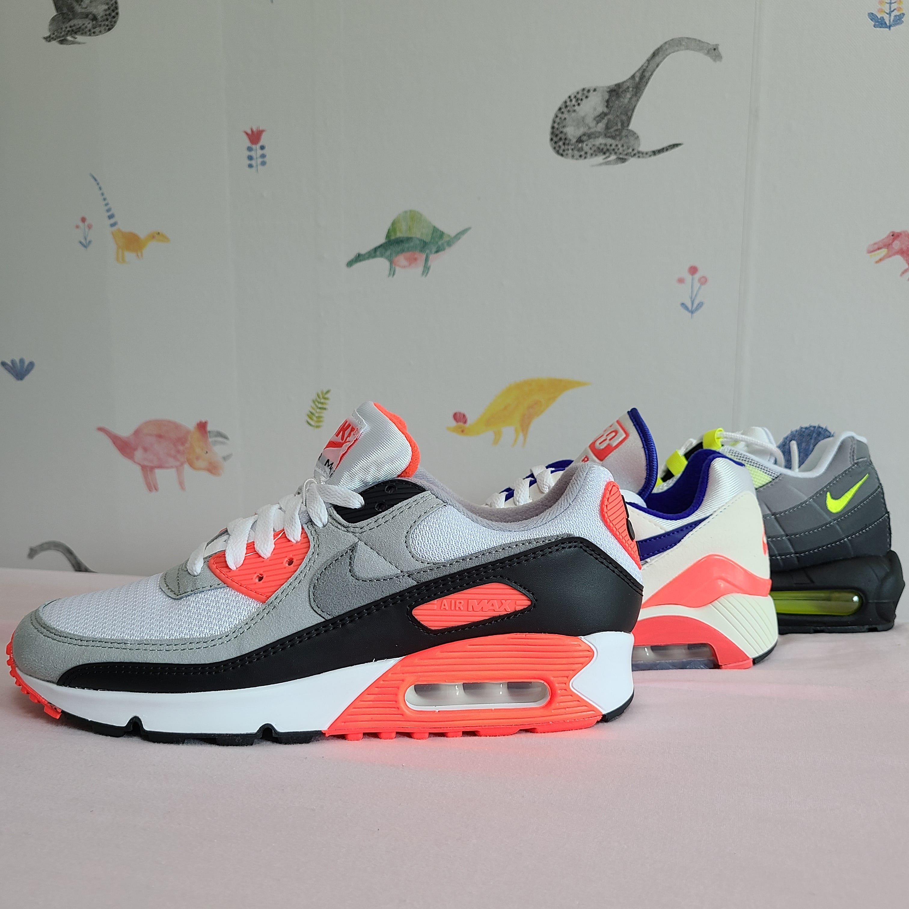 Nike Air Max 3 Radiant Red, Nike Air Max 180 Ultramarine 2018 착용 스타일