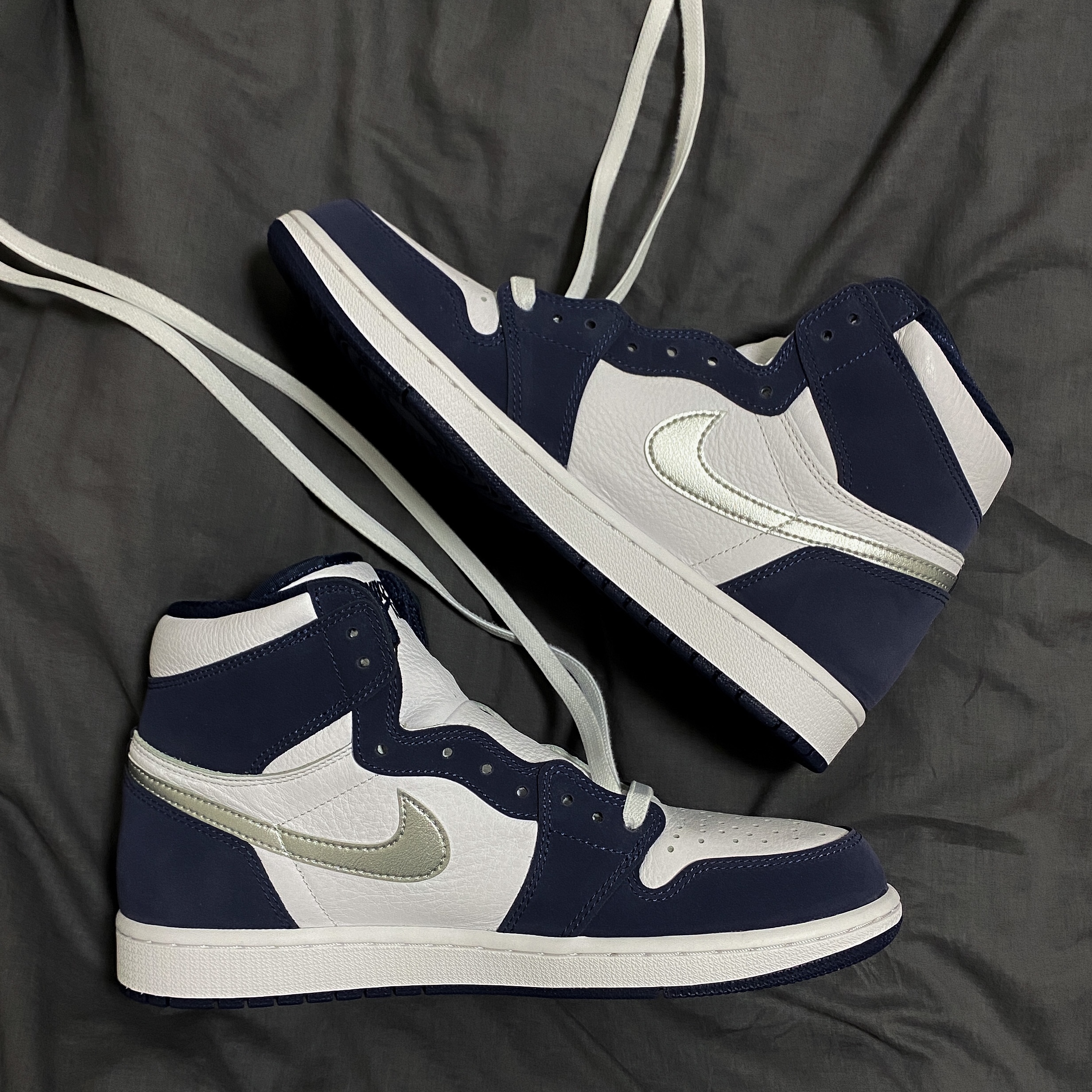 Jordan 1 Retro High OG CO.JP Midnight Navy 착용 스타일