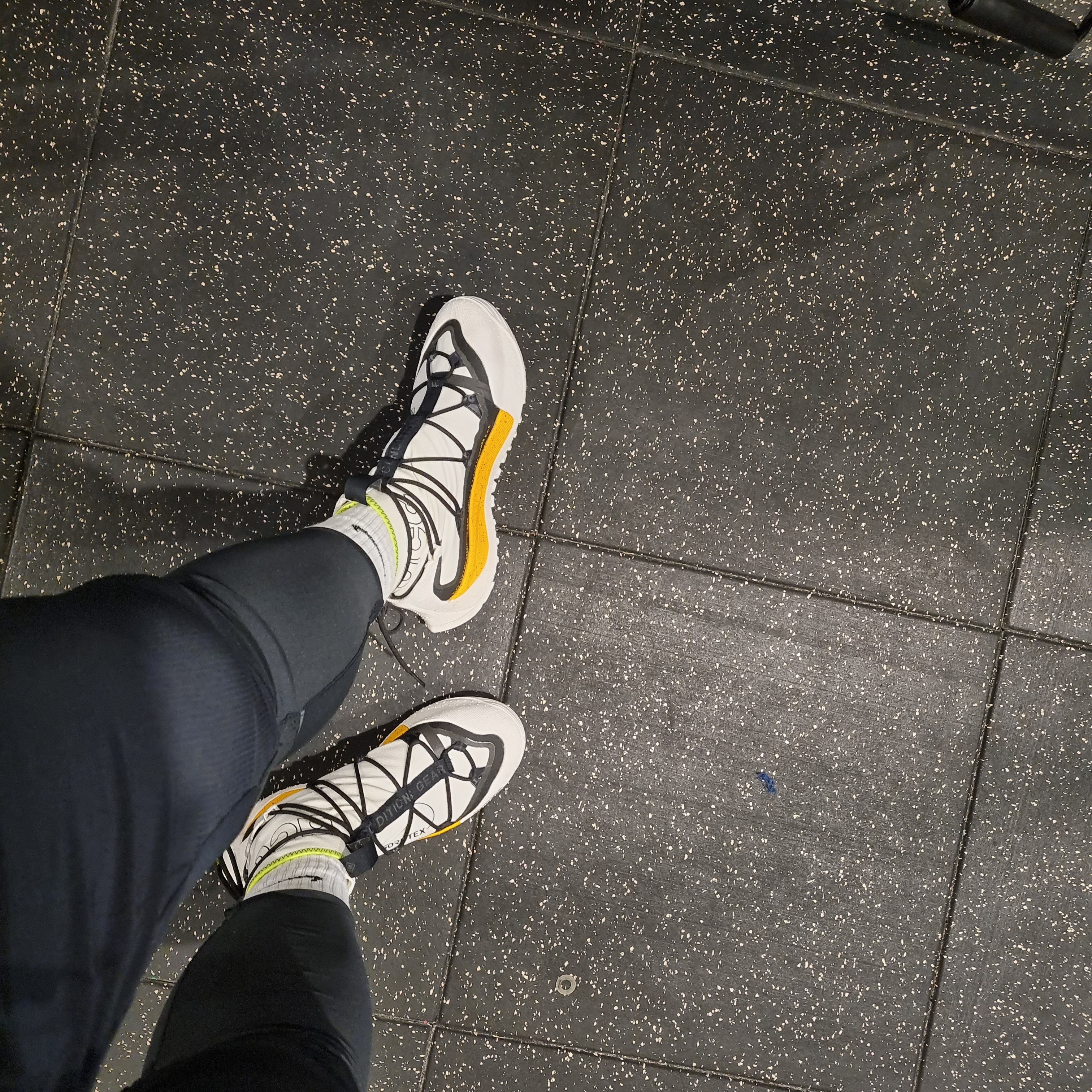 Nike ACG Terra Antarktik Gore-Tex Summit White 착용 스타일