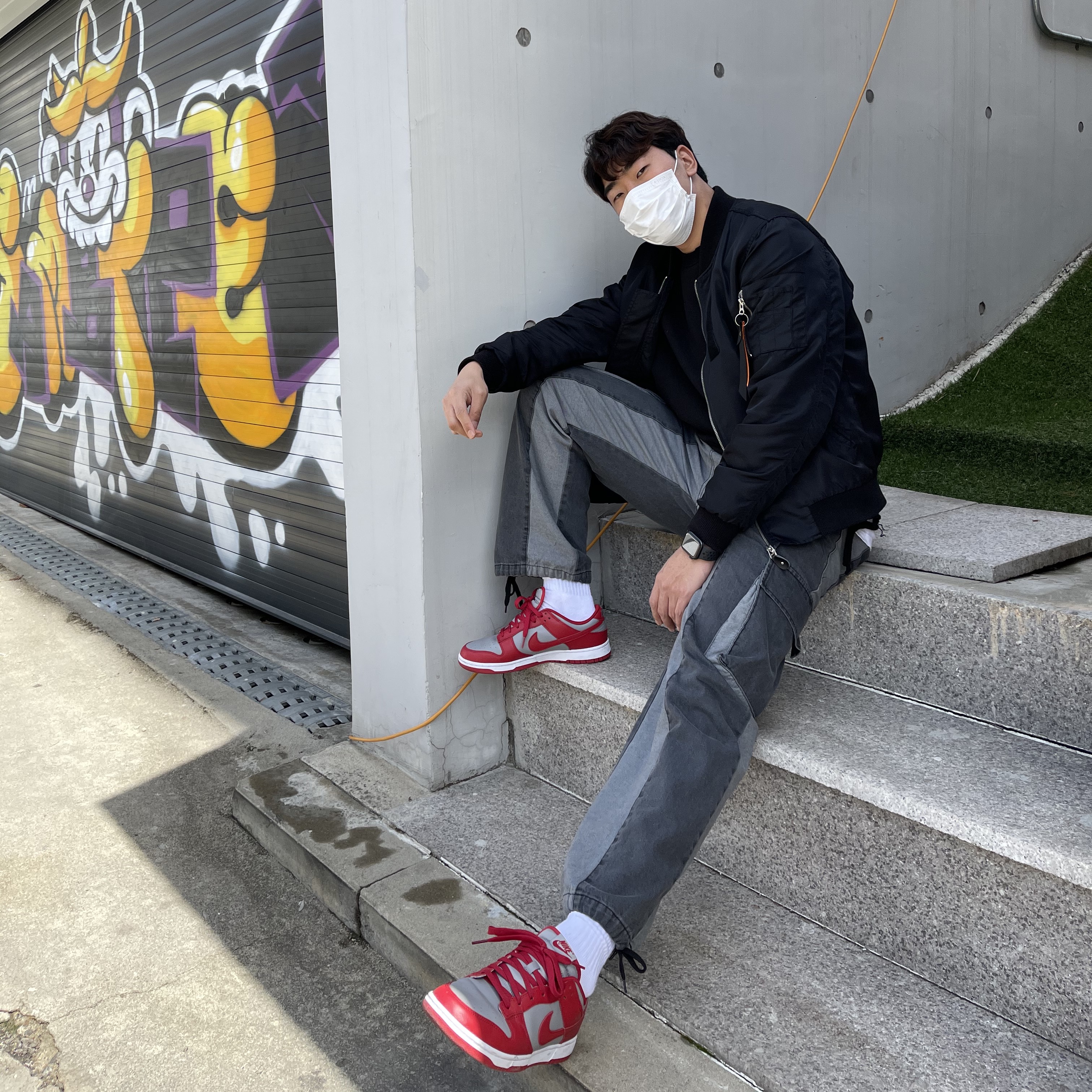 Nike Dunk Low Retro Medium Grey 착용 스타일 - 1