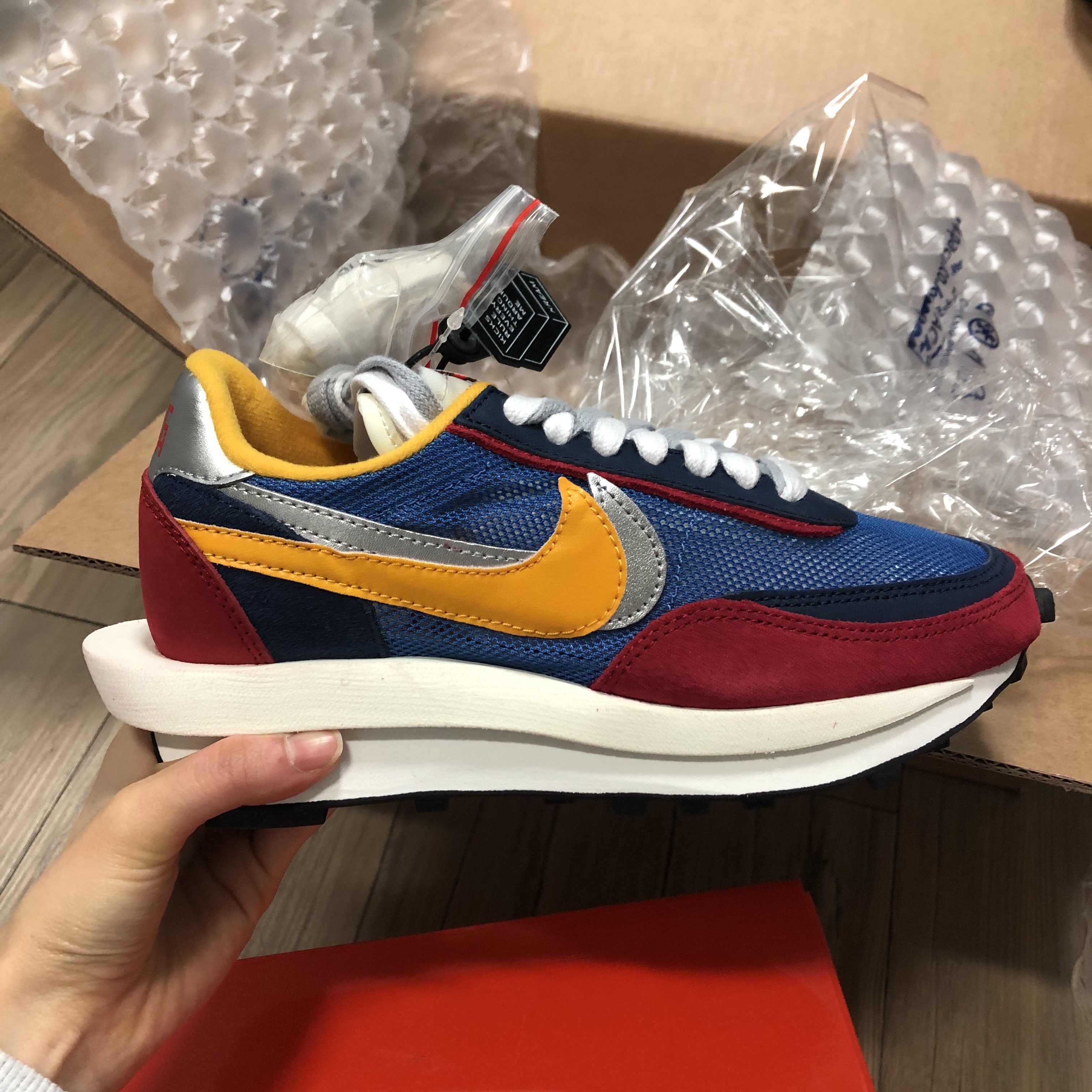 Nike x Sacai LDWaffle Blue Multi 착용 스타일