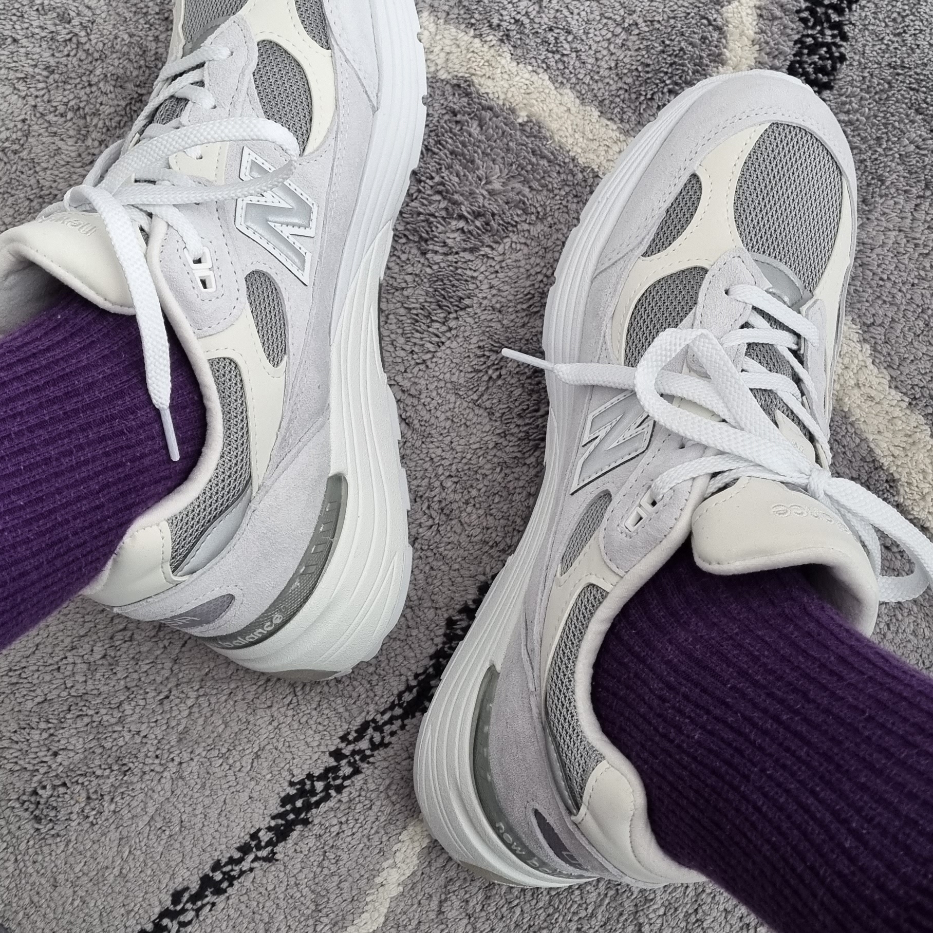 New Balance 992 Made in USA White Silver 착용 스타일