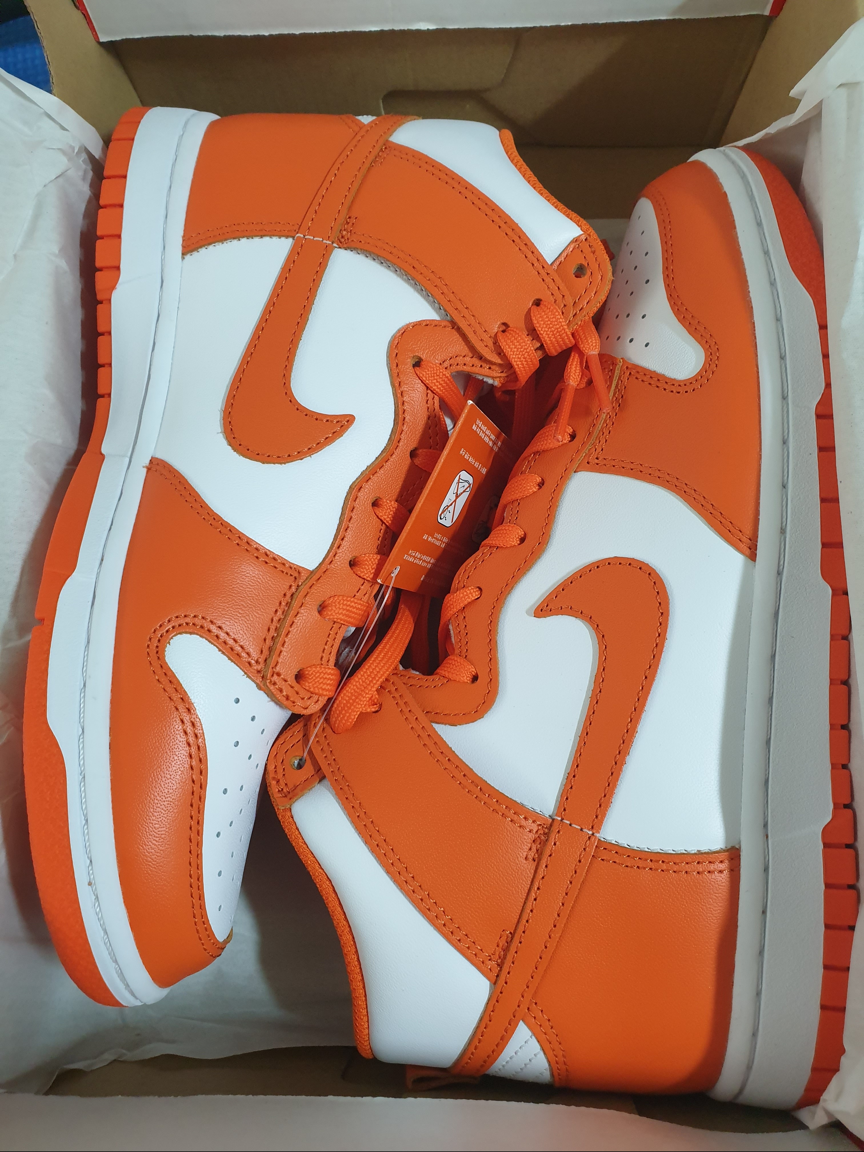 (W) Jordan 1 Retro High OG Silver Toe, Jordan 1 Retro High OG University Blue 착용 스타일 - 3
