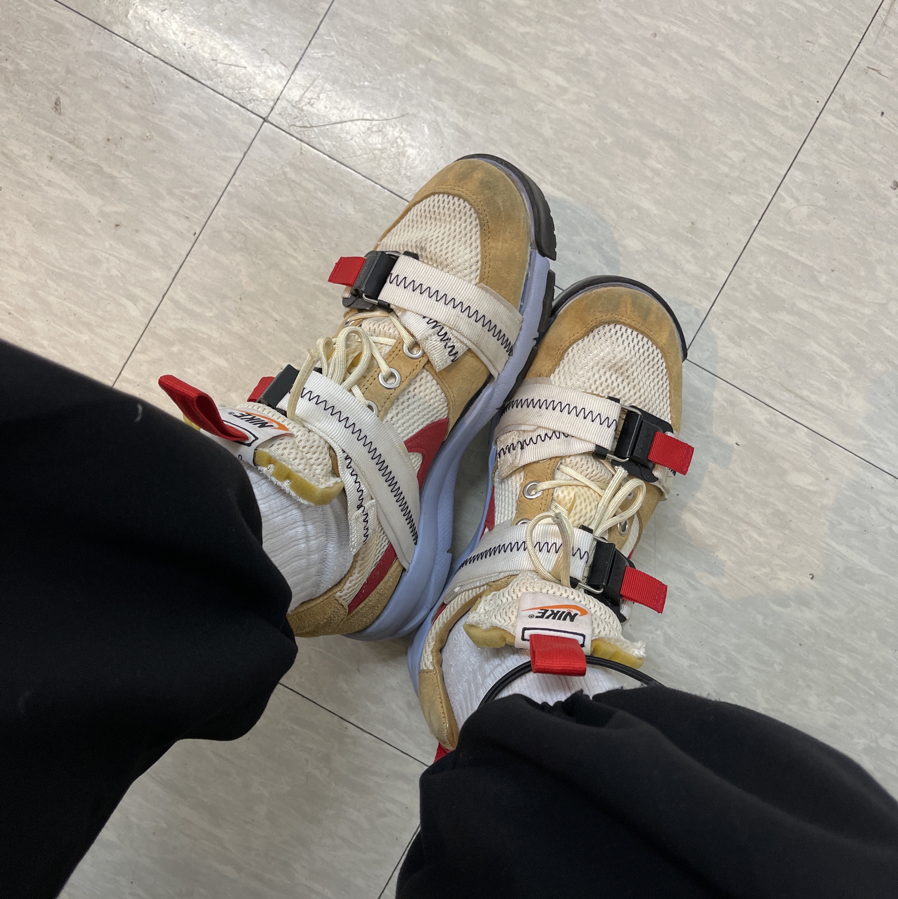 Nike x Tom Sachs Mars Yard Overshoe 3.0 착용 스타일