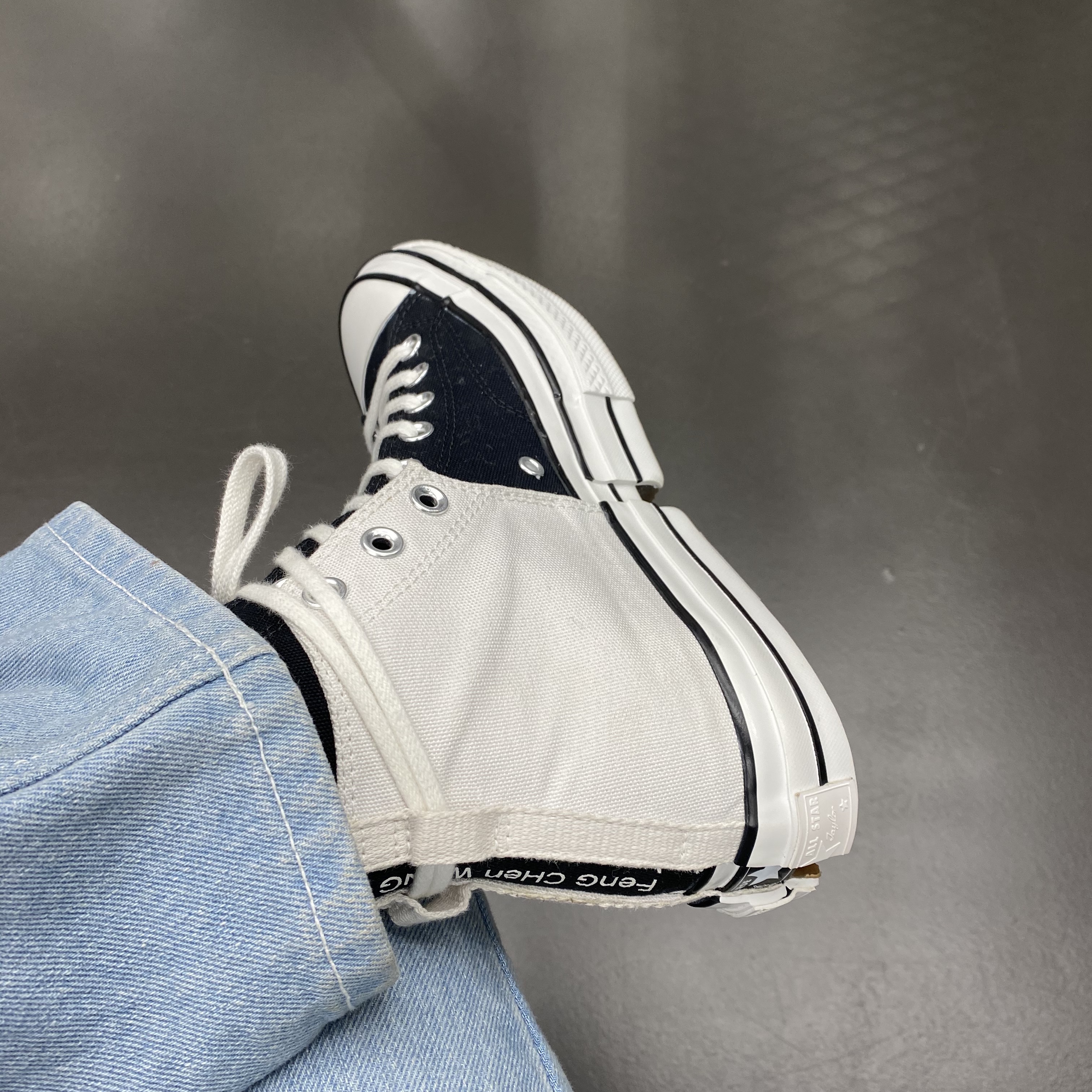 Converse x Feng Chen Wang Chuck 70 2-in-1 Natural Ivory Black 착용 스타일 - 2