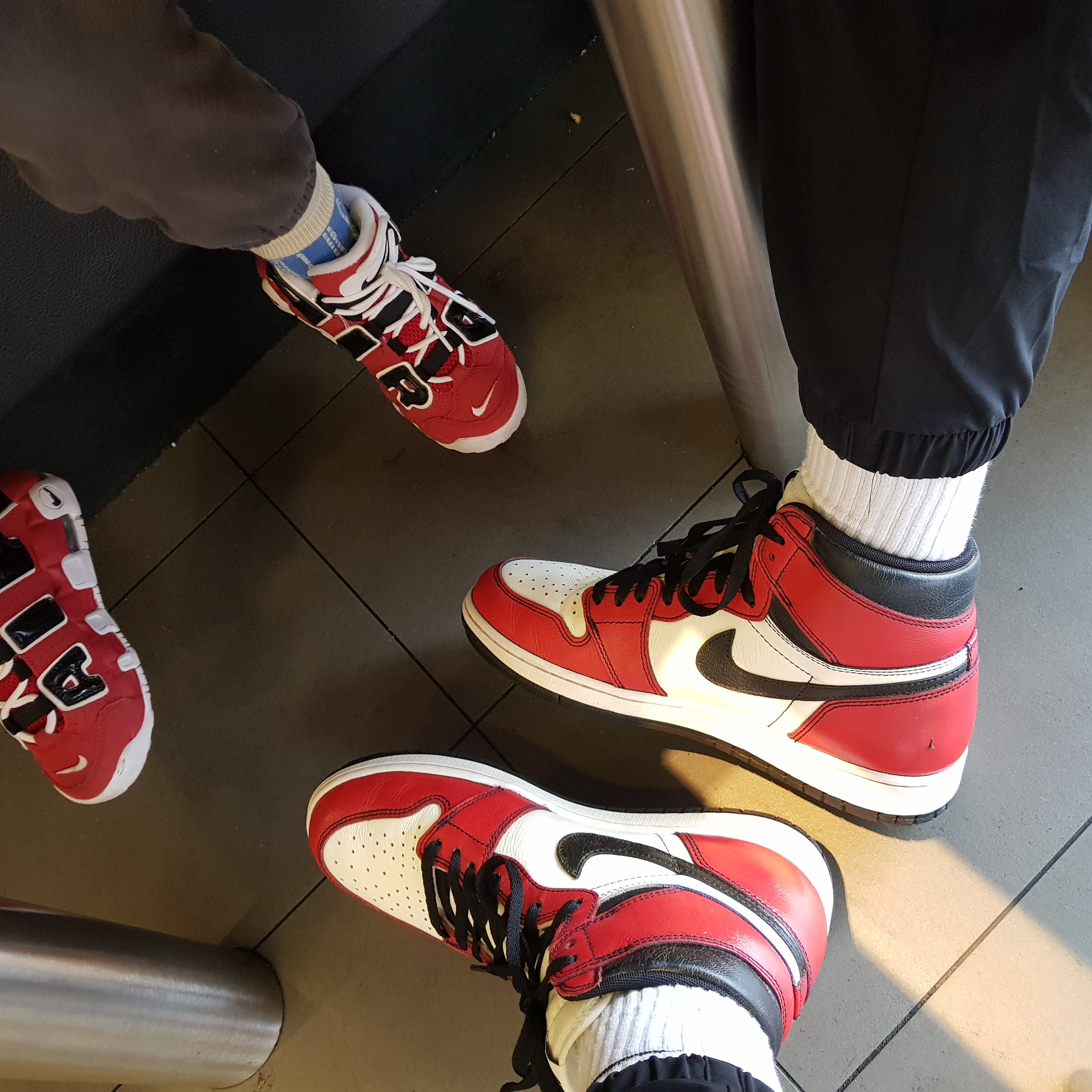 Jordan 1 Retro High OG Defiant SB LA to Chicago 착용 스타일