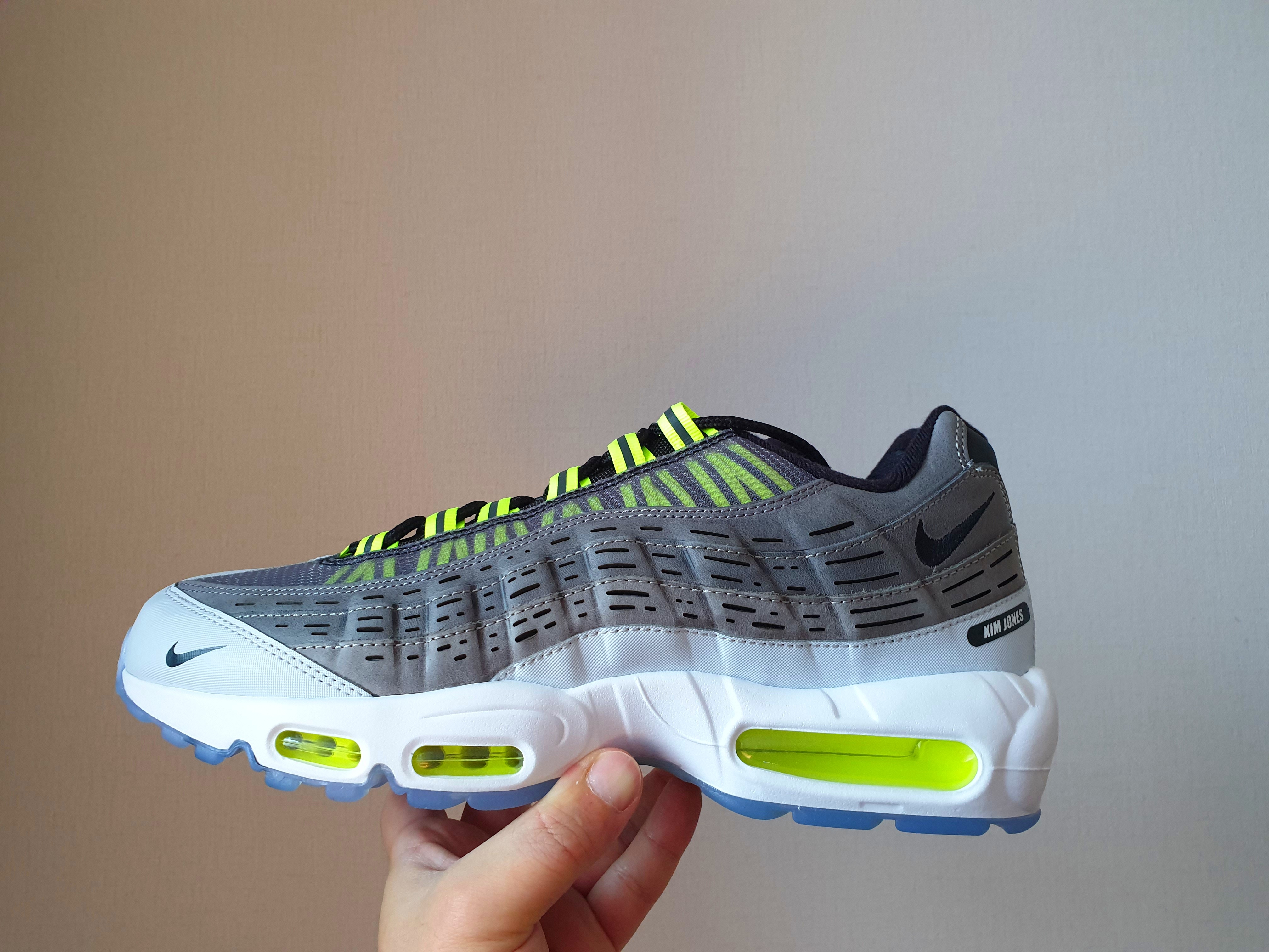 Nike x Kim Jones Air Max 95 Volt 착용 스타일 - 1