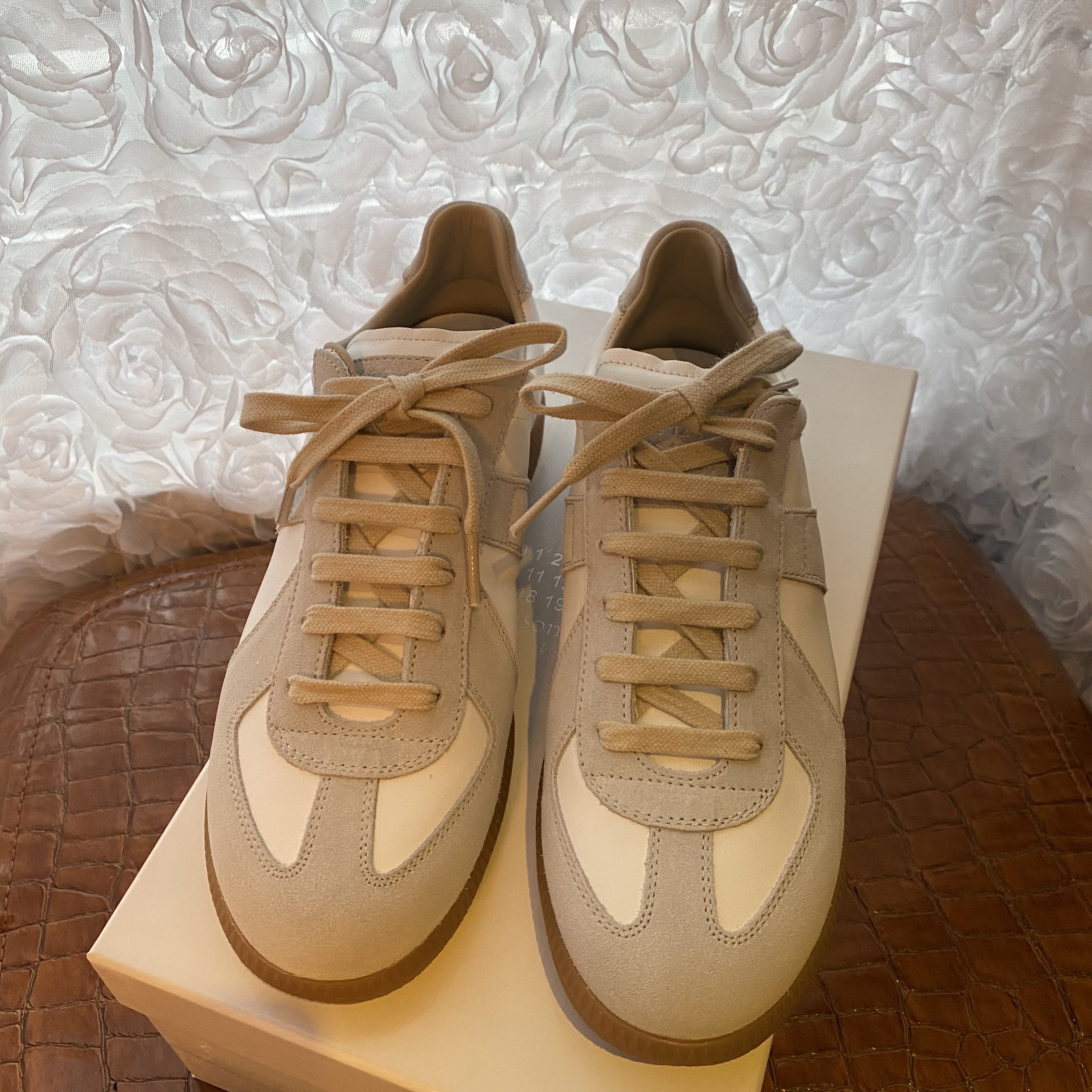 Maison Margiela Calfskin Replica Sneakers 착용 스타일 - 1