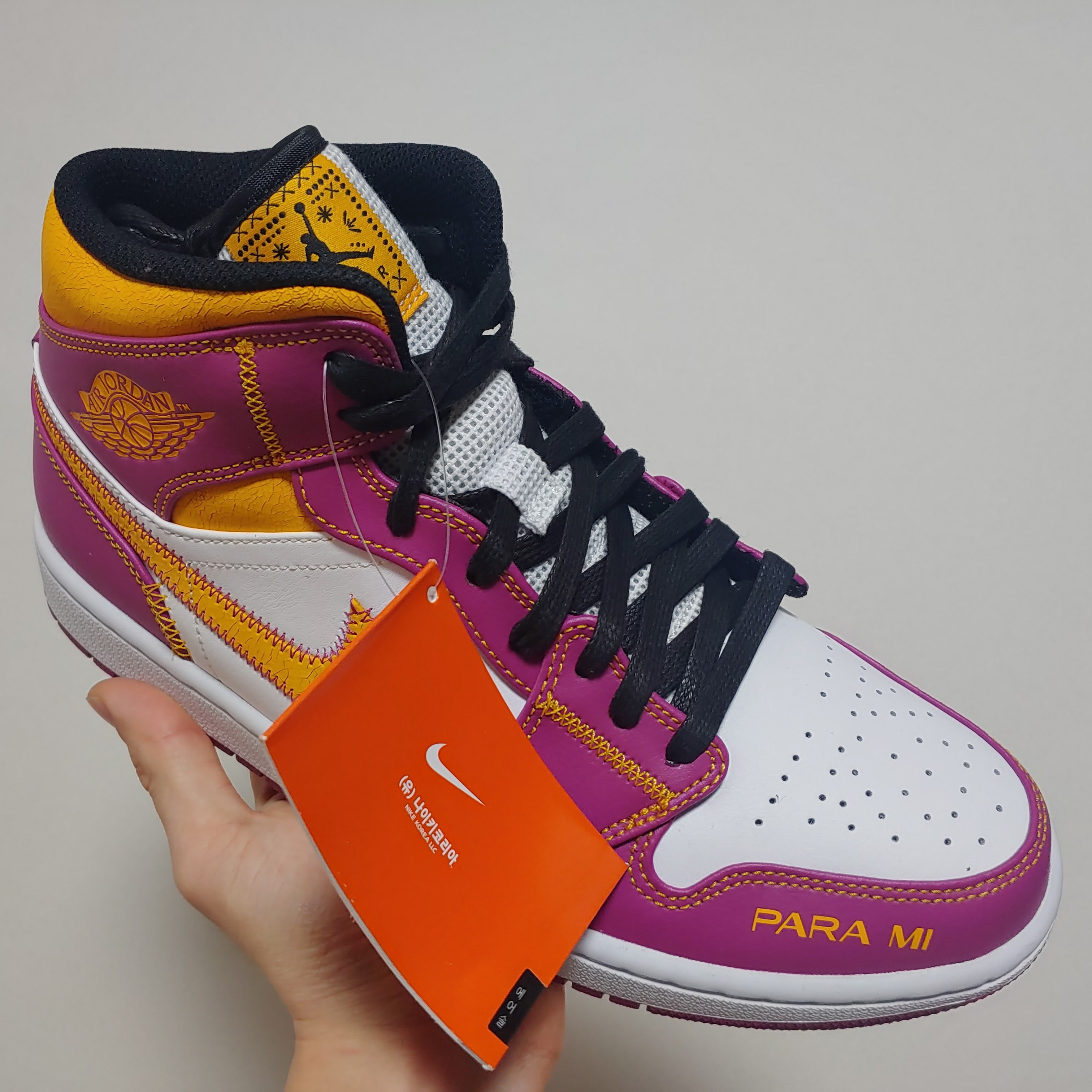 Jordan 1 Mid DOD Familia 착용 스타일 - 3