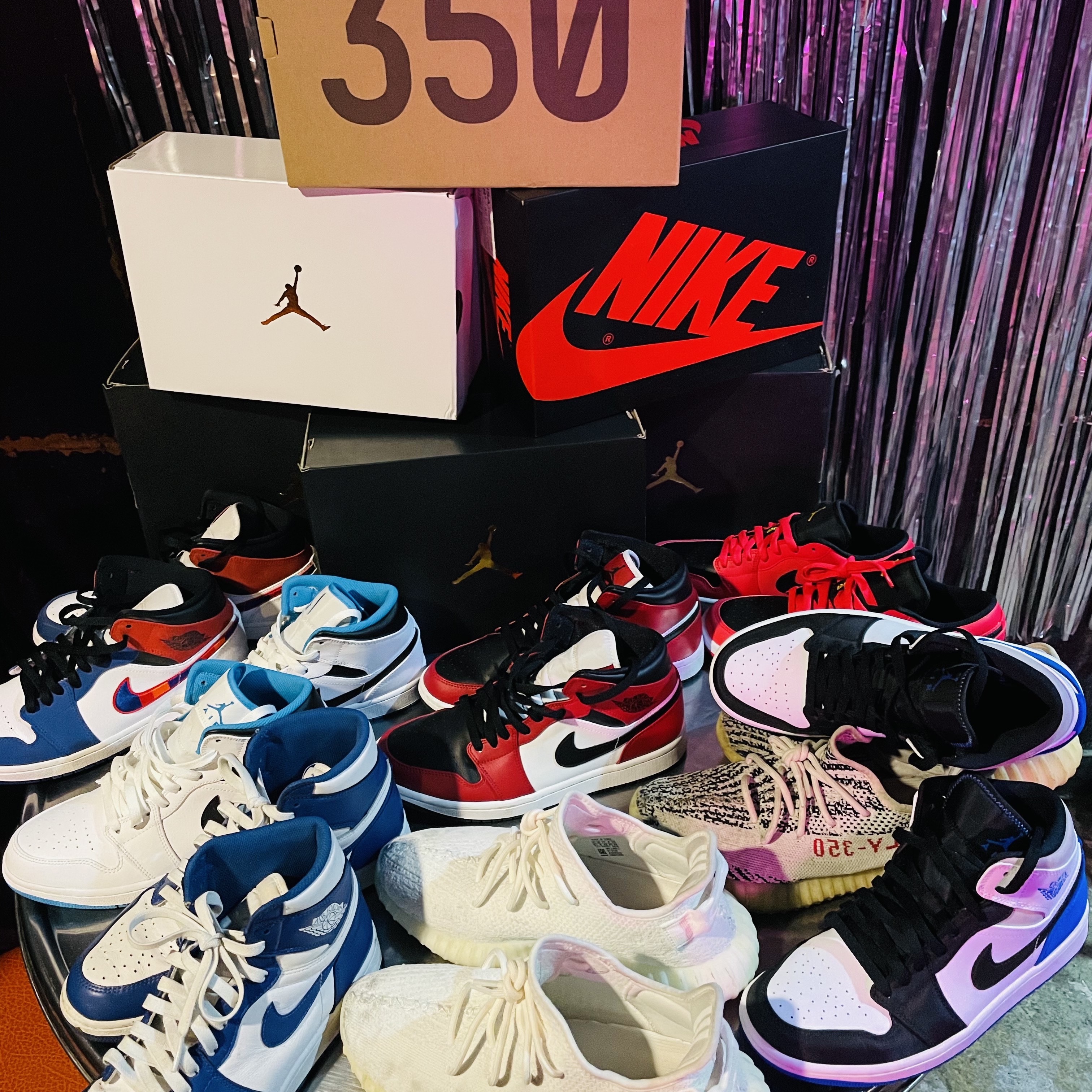 Jordan 1 Mid Multi-Color Swoosh, Jordan 1 Mid Laser Blue 착용 스타일