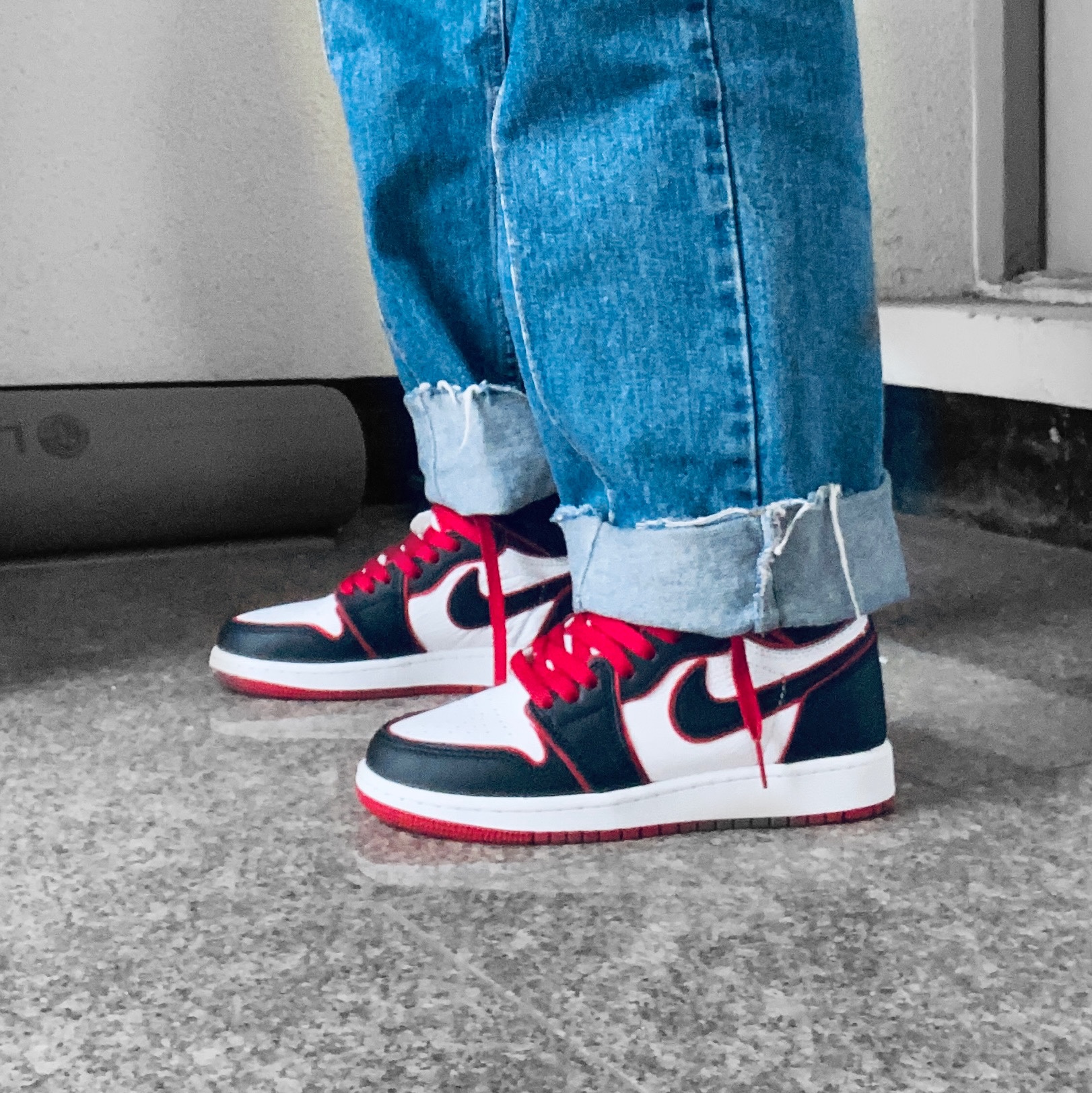(GS) Jordan 1 Retro High OG Bloodline 착용 스타일 - 2