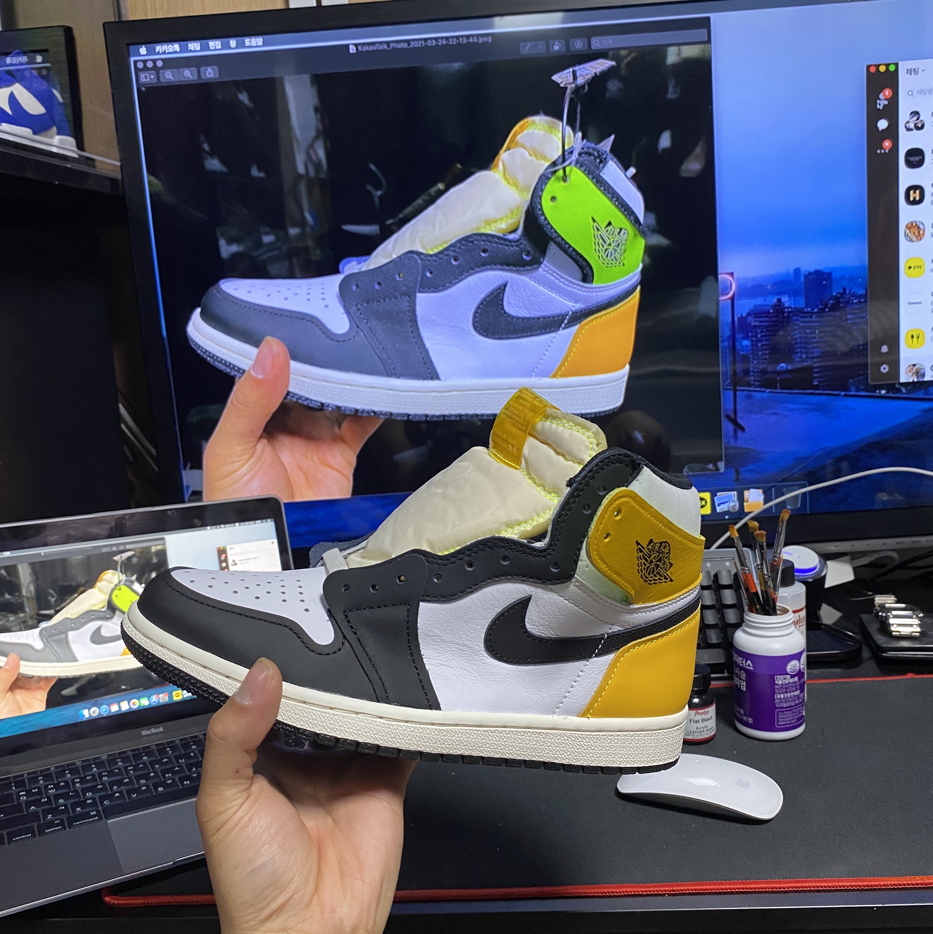 Jordan 1 Retro High OG Volt Gold 착용 스타일