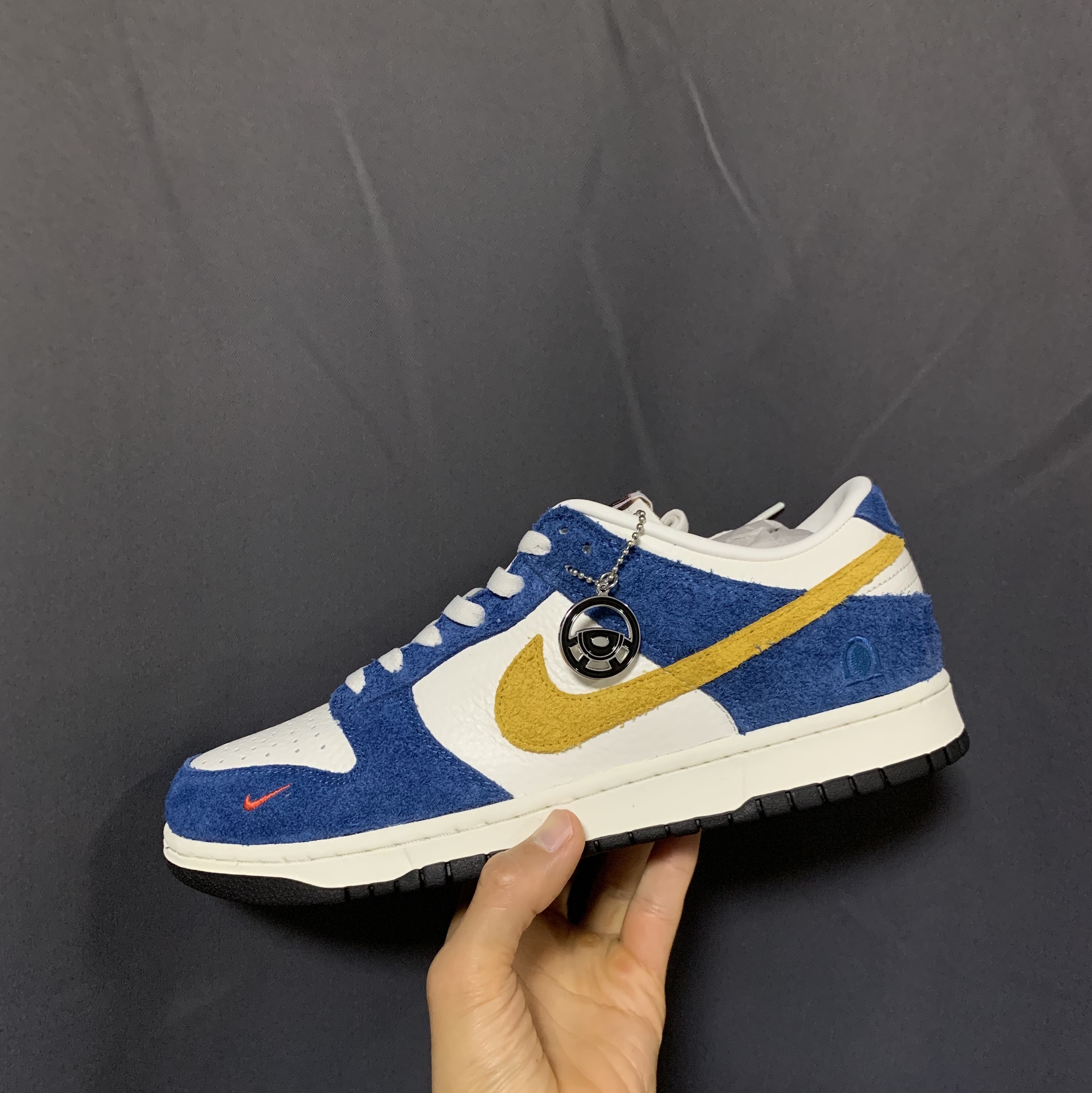 Nike x Kasina Dunk Low 80's Bus 착용 스타일