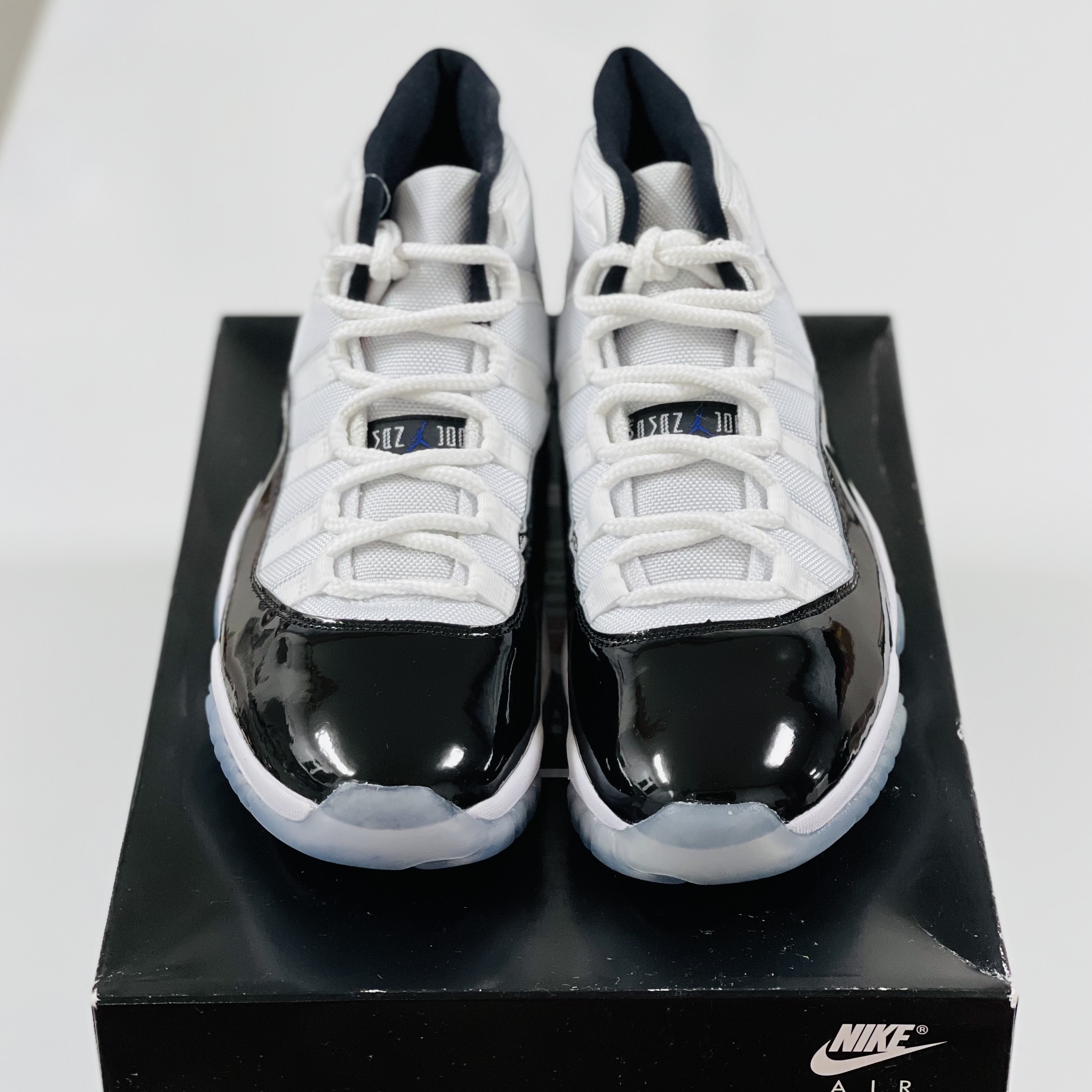 Jordan 11 Retro Concord 2018 착용 스타일 - 3