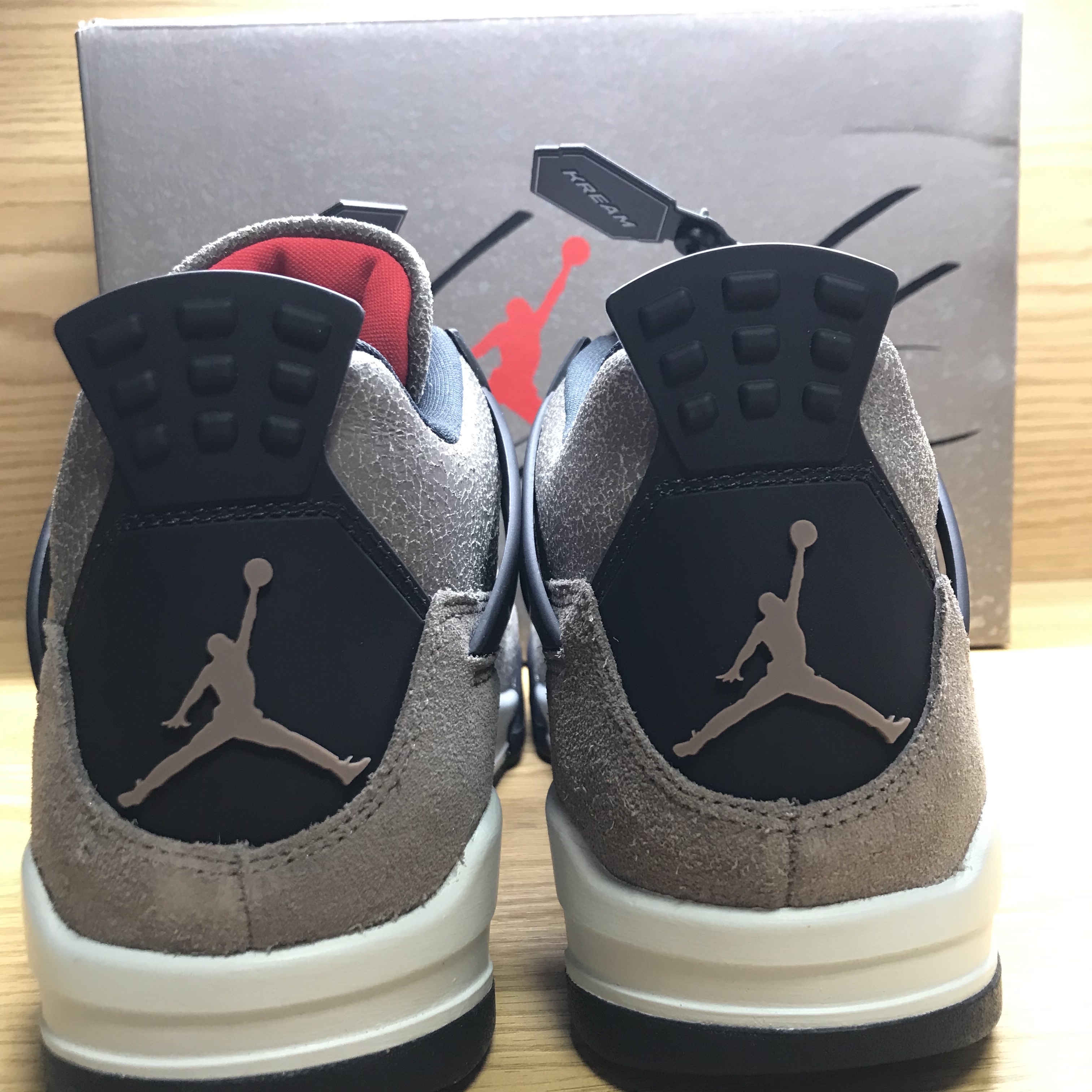Jordan 4 Retro Taupe Haze 착용 스타일 - 4