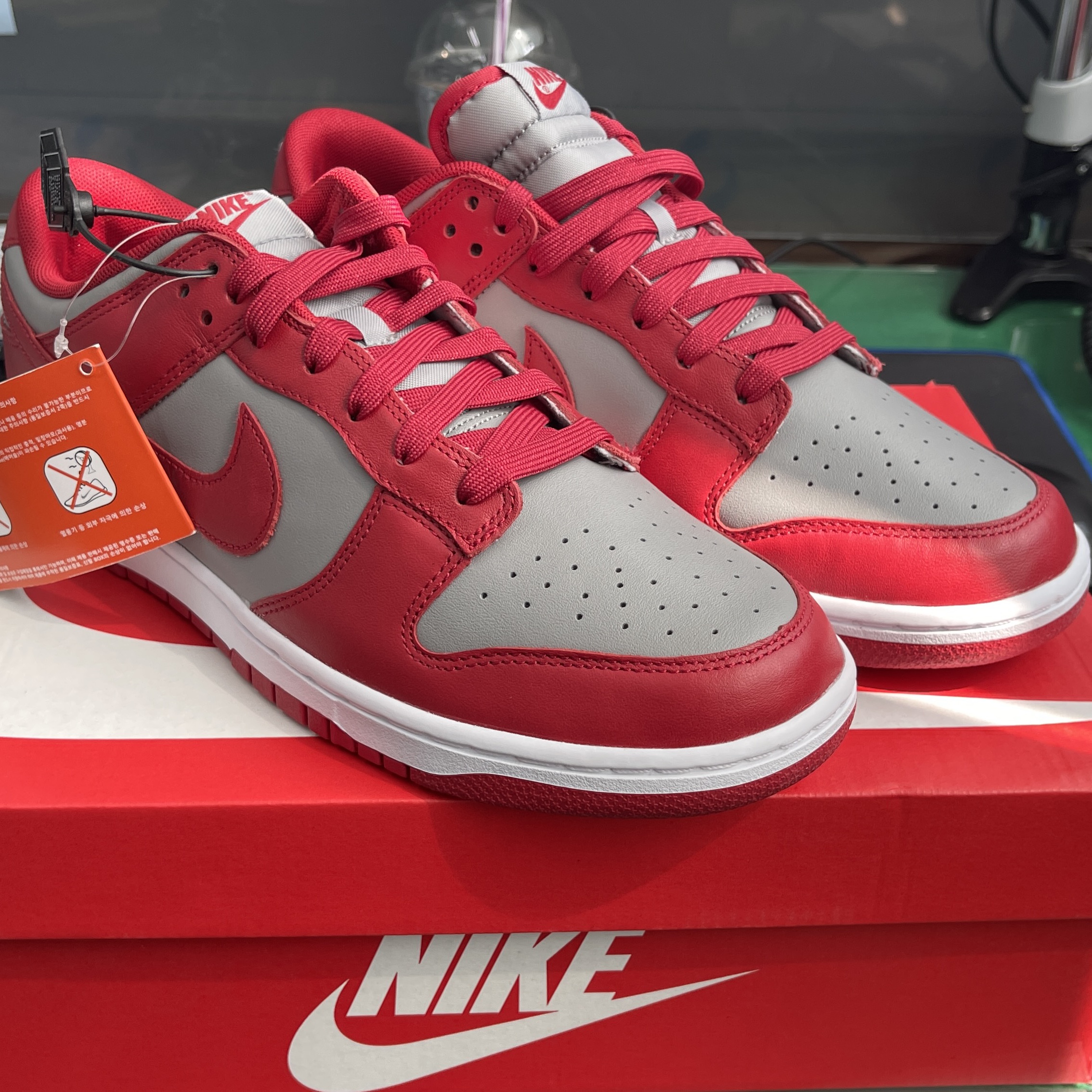 Nike Dunk Low Retro Medium Grey 착용 스타일 - 4