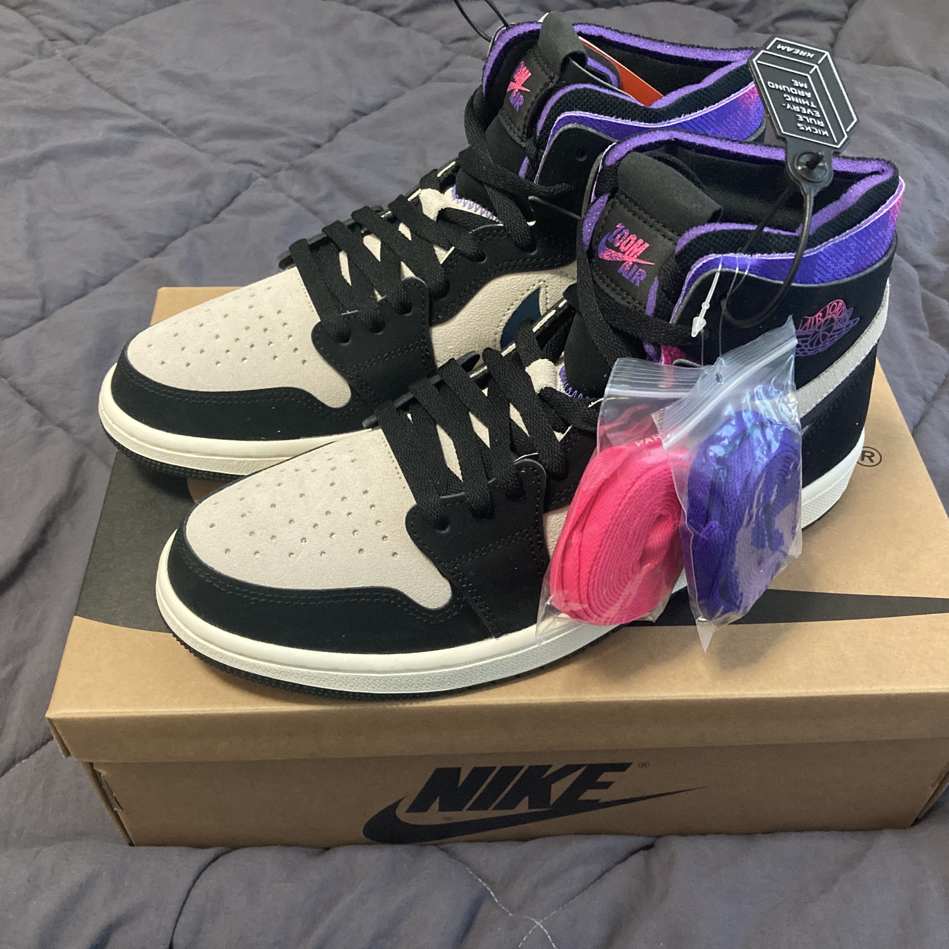 Jordan 1 x Paris Saint-Germain Zoom Air CMFT 착용 스타일 - 1