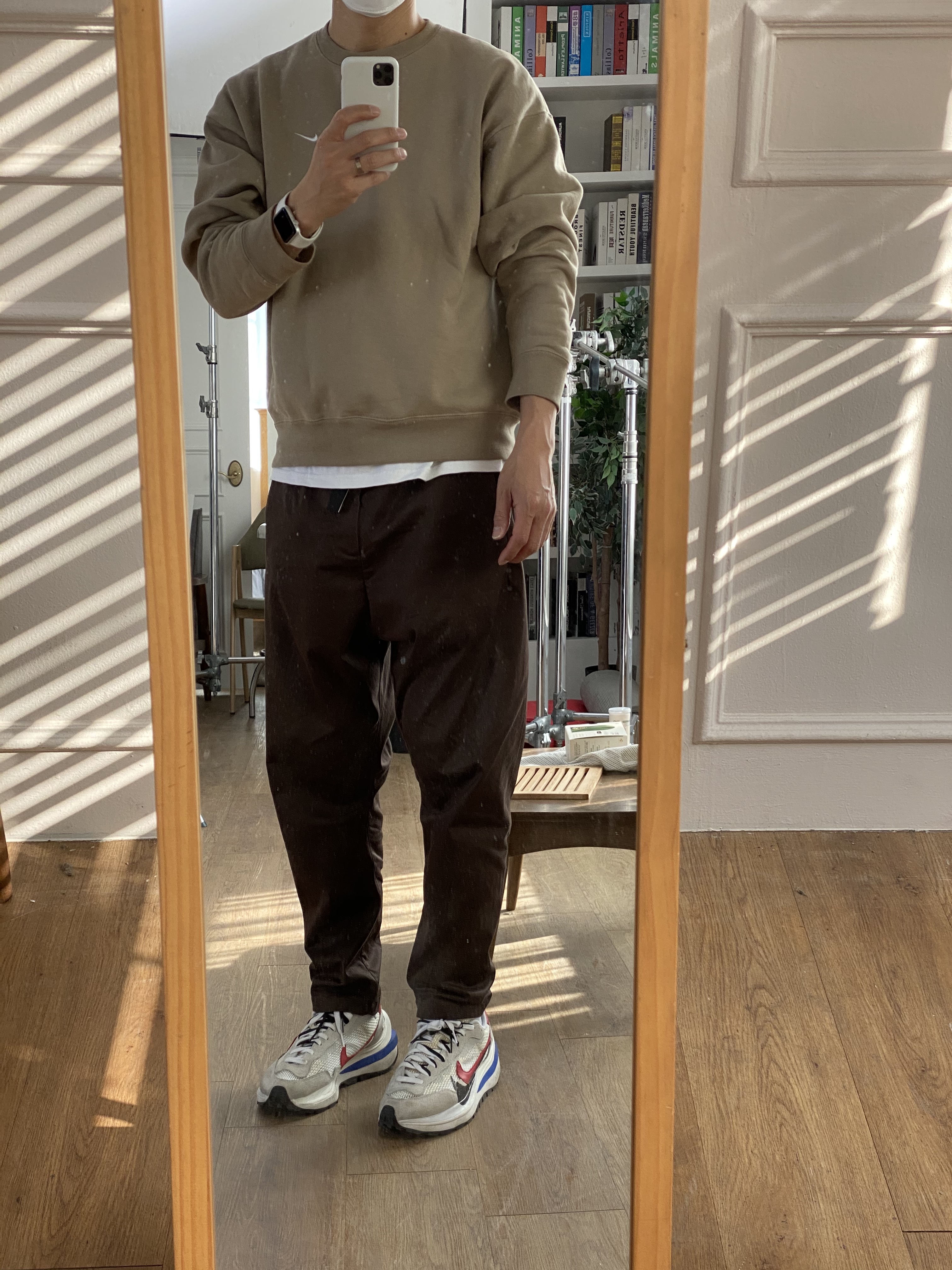 Nike x Sacai VaporWaffle Royal Fuchsia 착용 스타일