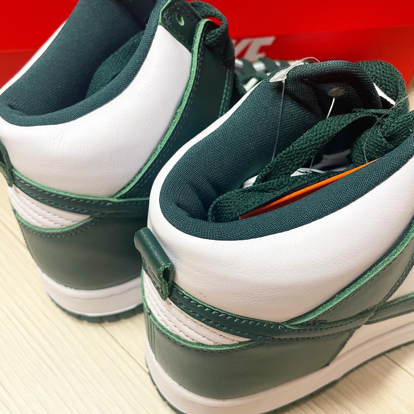 Nike Dunk High SP Spartan Green 착용 스타일 - 3