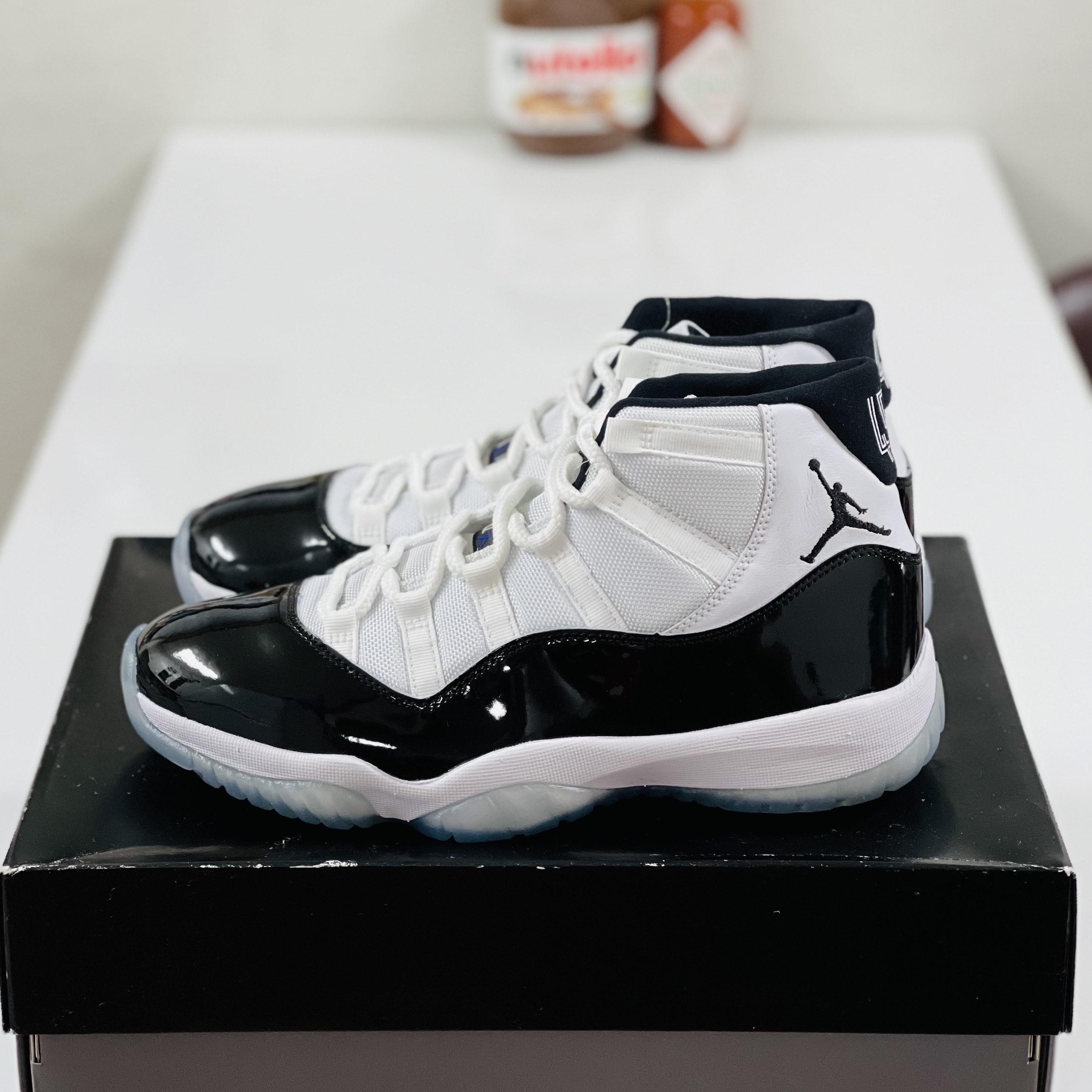 Jordan 11 Retro Concord 2018 착용 스타일 - 2