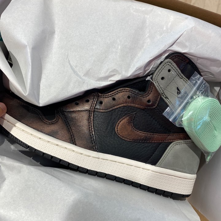 Jordan 1 Retro High OG Rust Shadow 착용 스타일 - 2