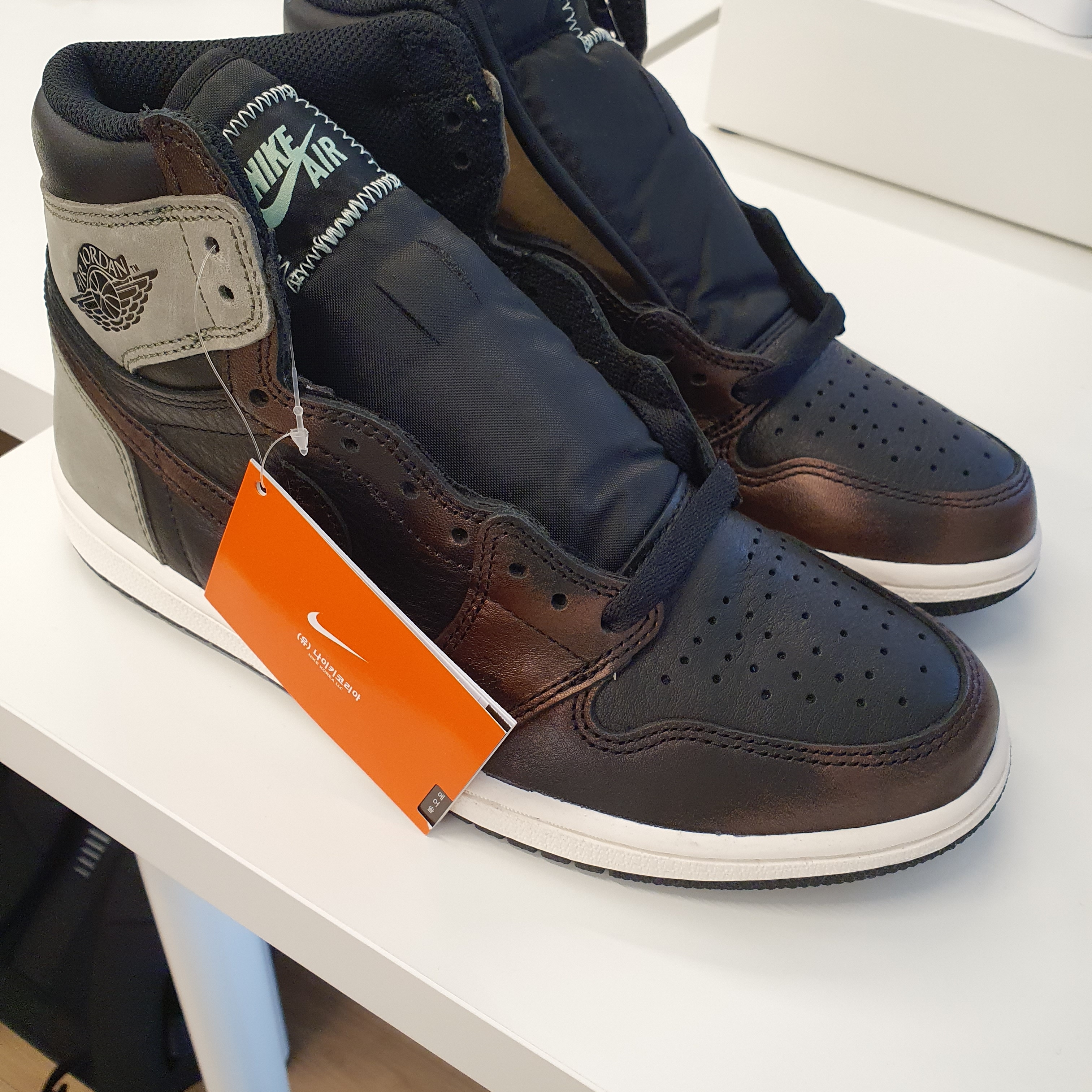 Jordan 1 Retro High OG Rust Shadow 착용 스타일