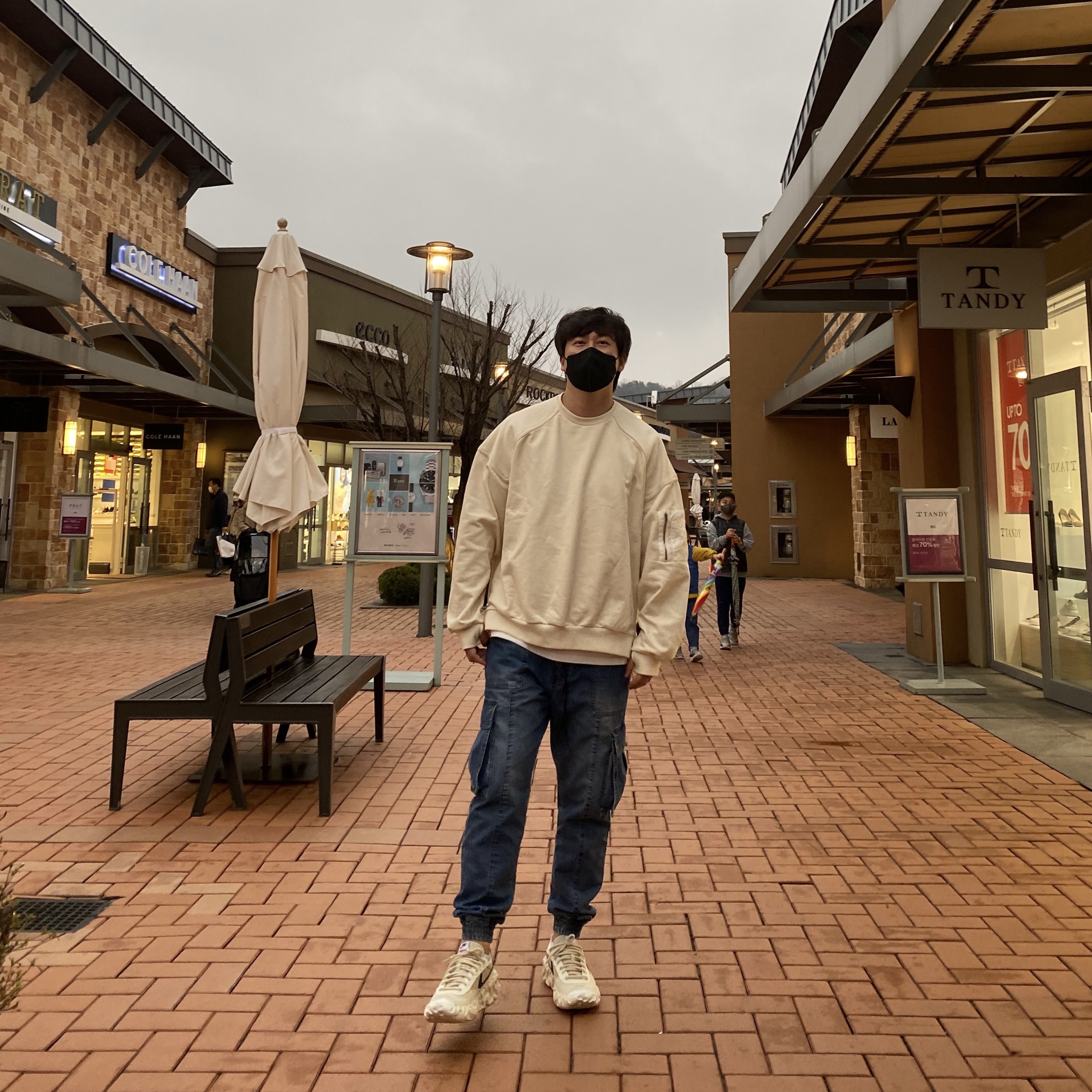 Nike x Undercover Overbreak SP Overcast 착용 스타일 - 2