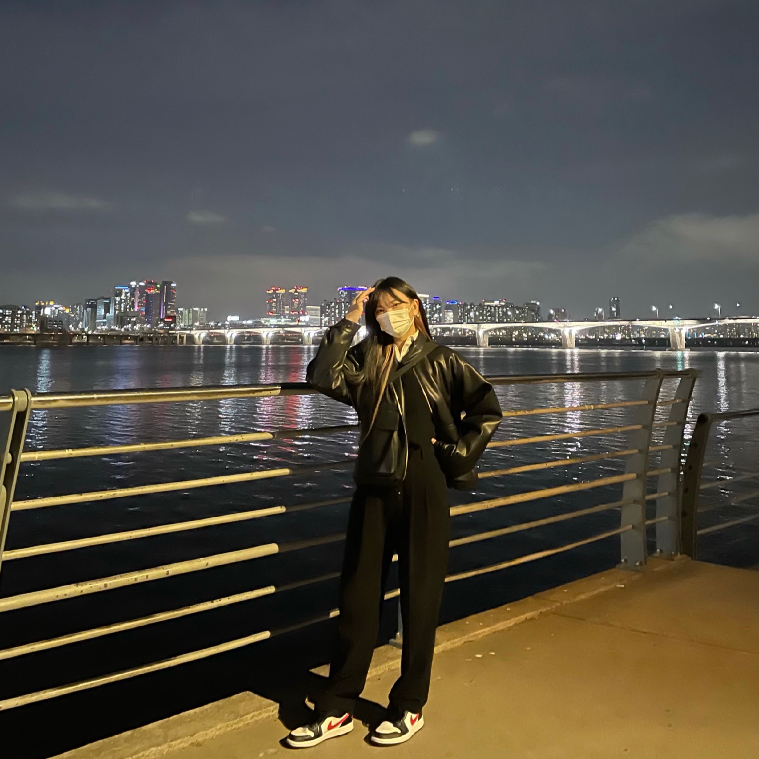 (W) Jordan 1 Low Black Siren Red 착용 스타일