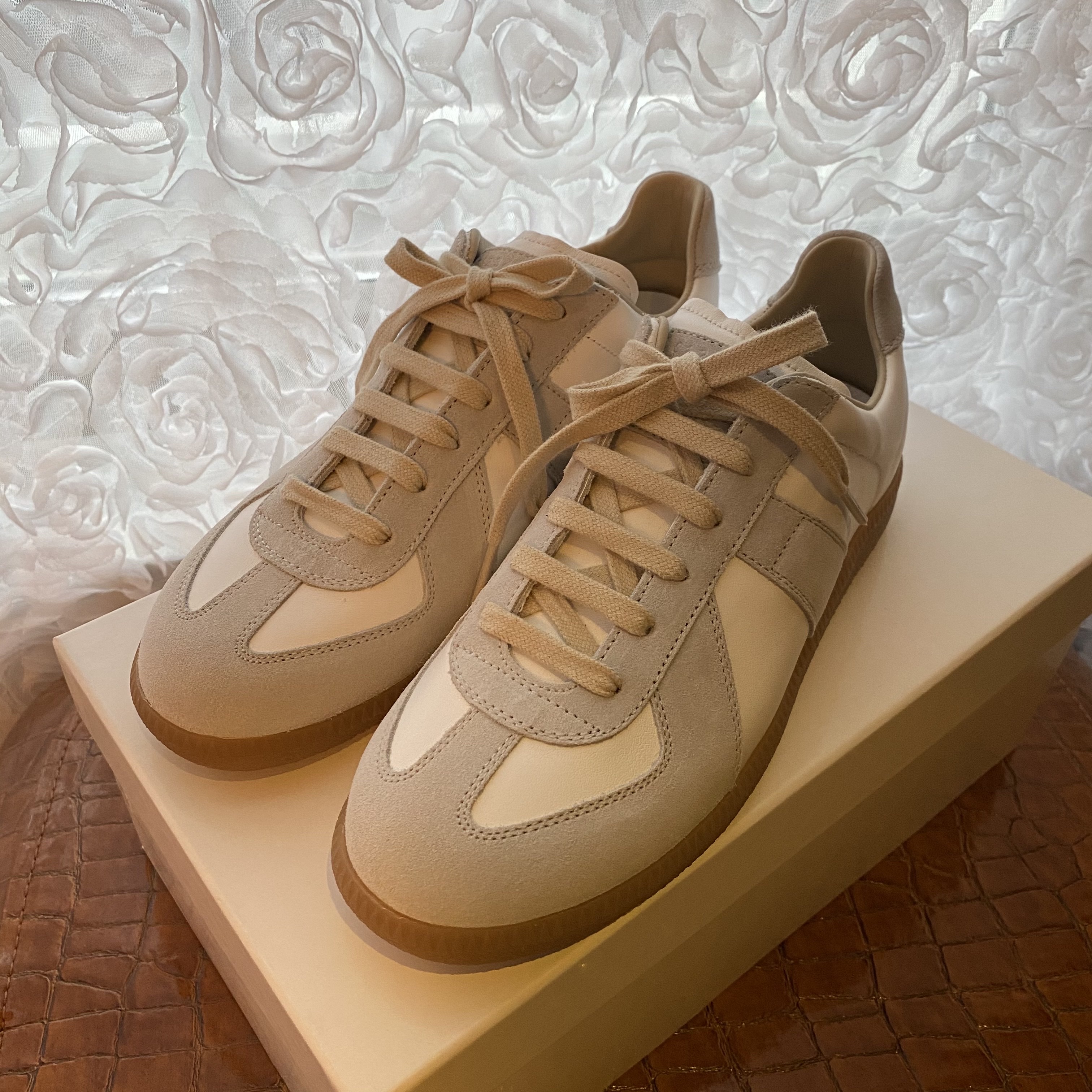 Maison Margiela Calfskin Replica Sneakers 착용 스타일 - 2