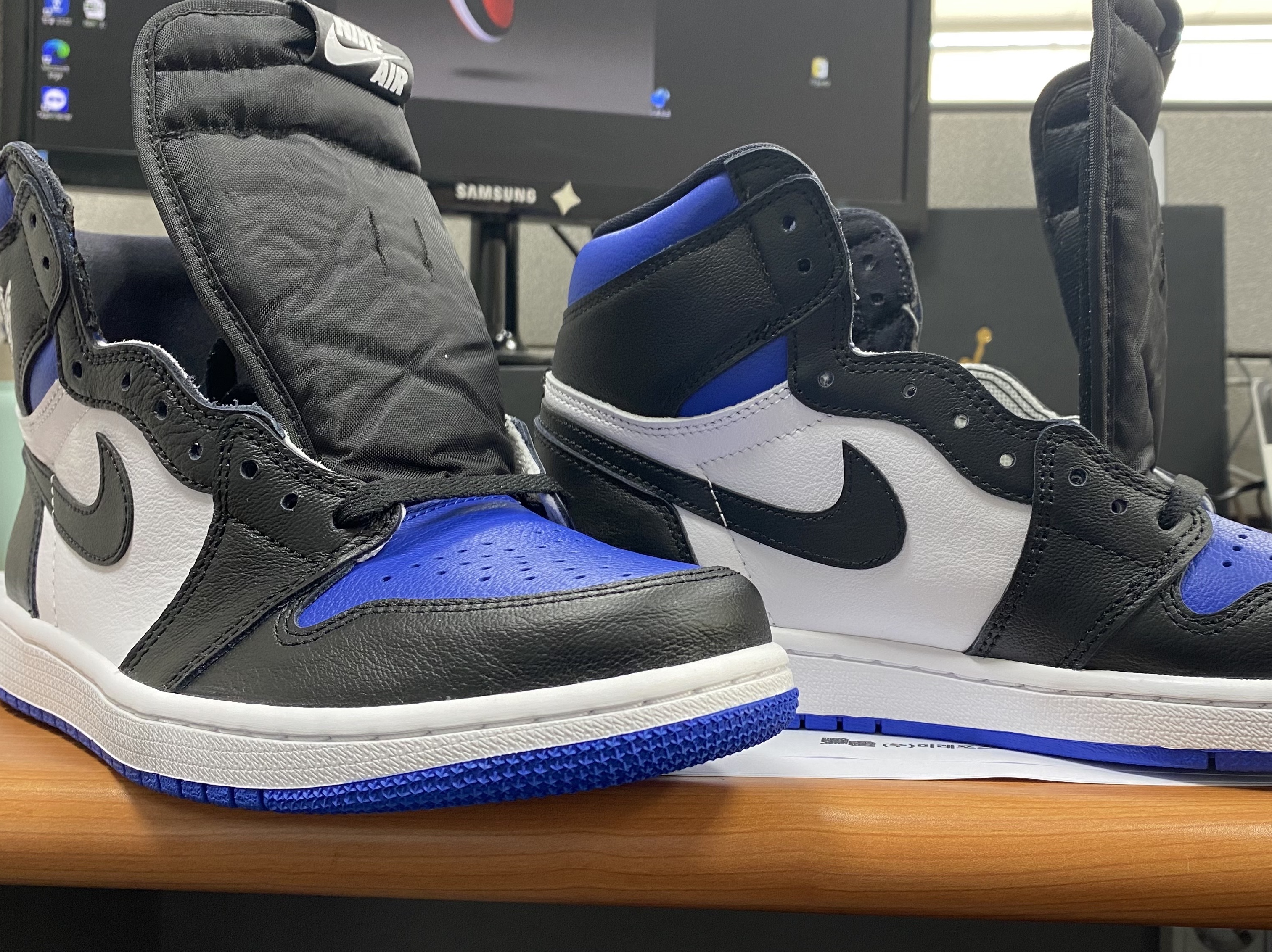 Jordan 1 Retro High OG Royal Toe 착용 스타일 - 2