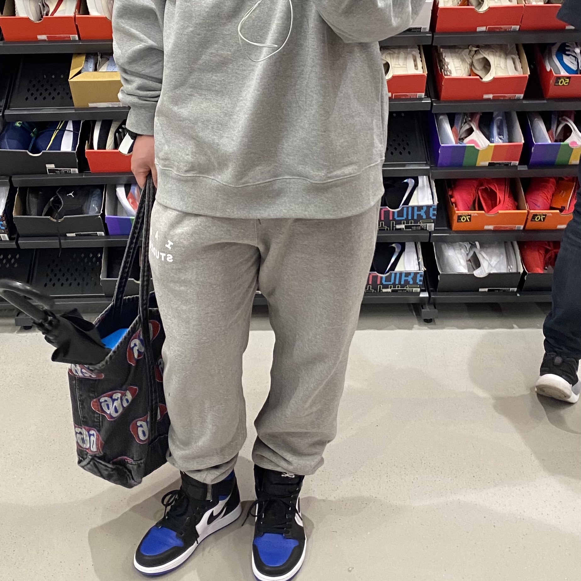 IAB Studio Sweatpants Gray - 21SS, Nike x Stussy NRG ZR Fleece Crewneck Heather Grey - US/EU 착용 스타일 - 1