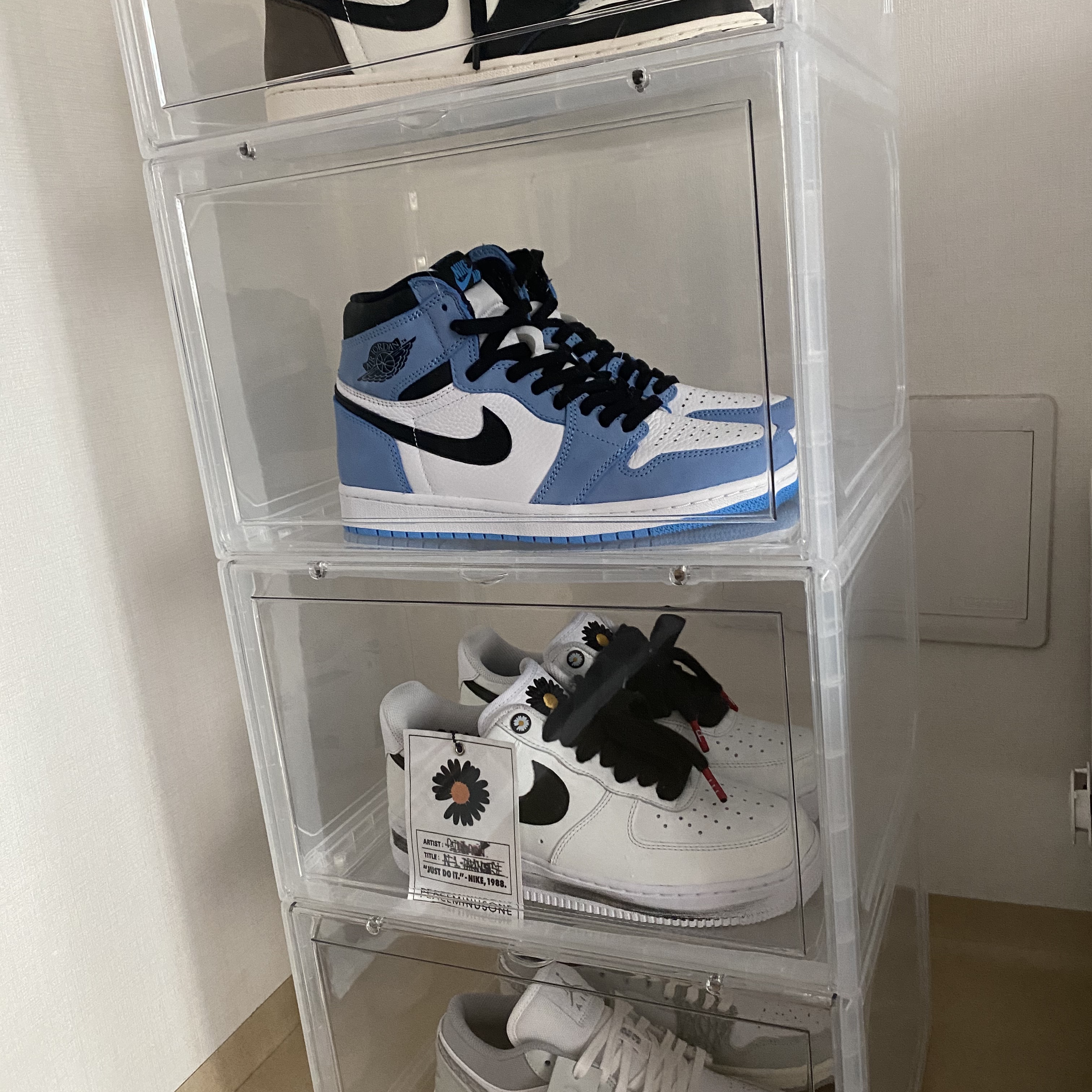Jordan 1 Low PRM Elephant Print 착용 스타일 - 2