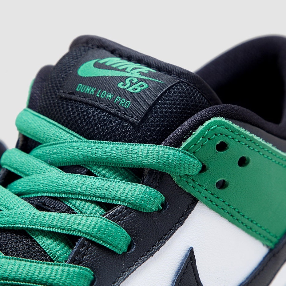 Nike SB Dunk Low Pro Black and Classic Green 착용 스타일 - 4